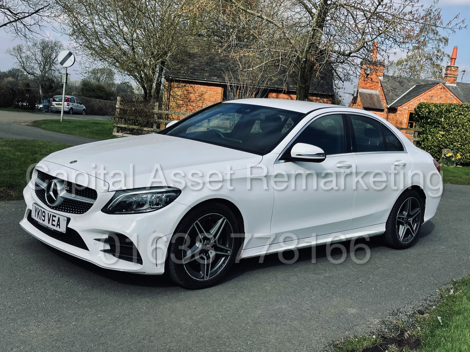 MERCEDES-BENZ C220D *AMG- PREMIUM* SALOON (2019 - NEW MODEL) '9-G TRONIC - NAV' *TOP SPEC* (1 OWNER) - Image 6 of 49