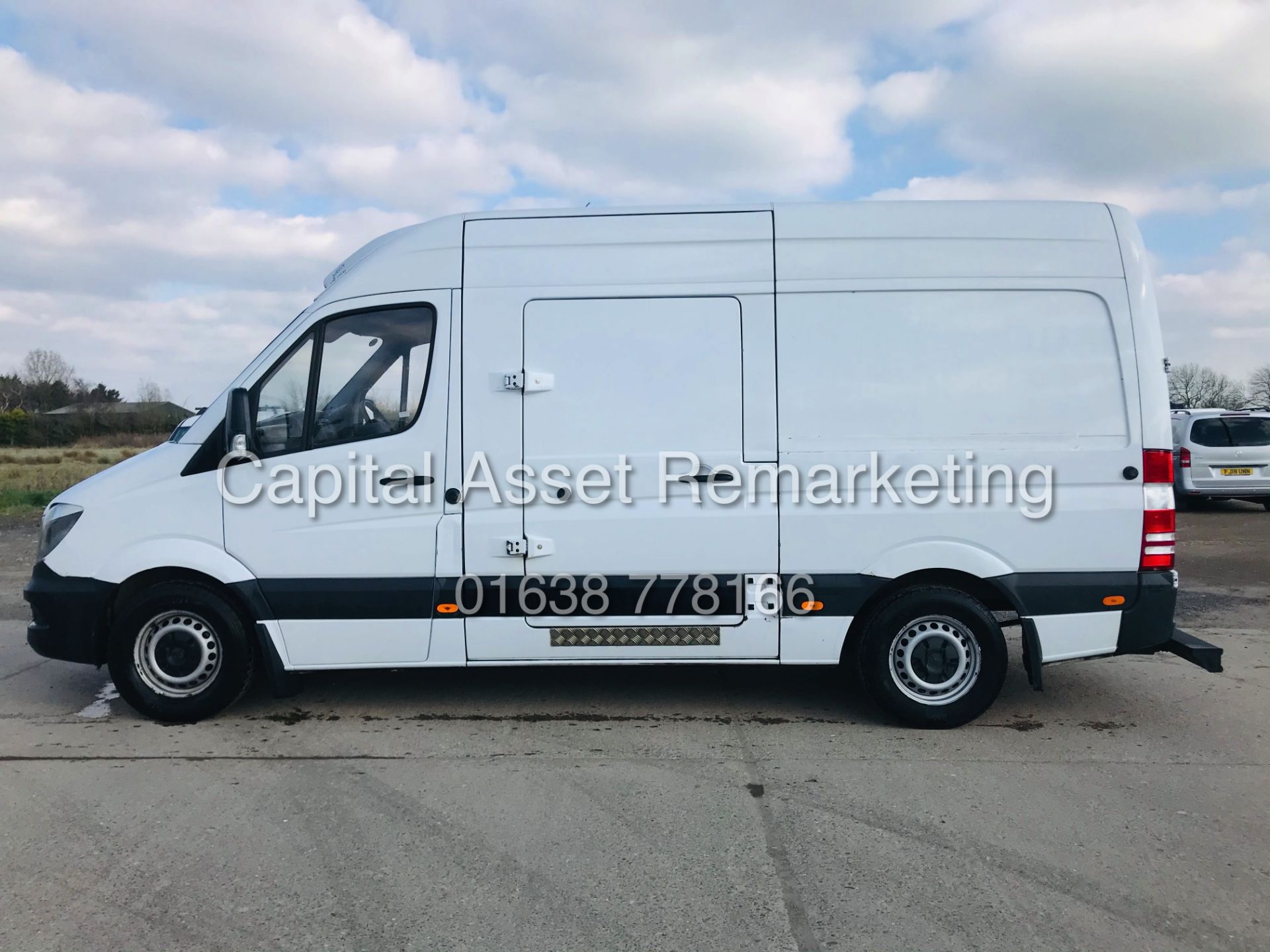 (ON SALE) MERCEDES SPRINTER 316 CDI 'MWB" HIGH ROOF FRIDGE / FREEZER VAN - 17 REG- EURO 6 - 161BHP!! - Image 6 of 16