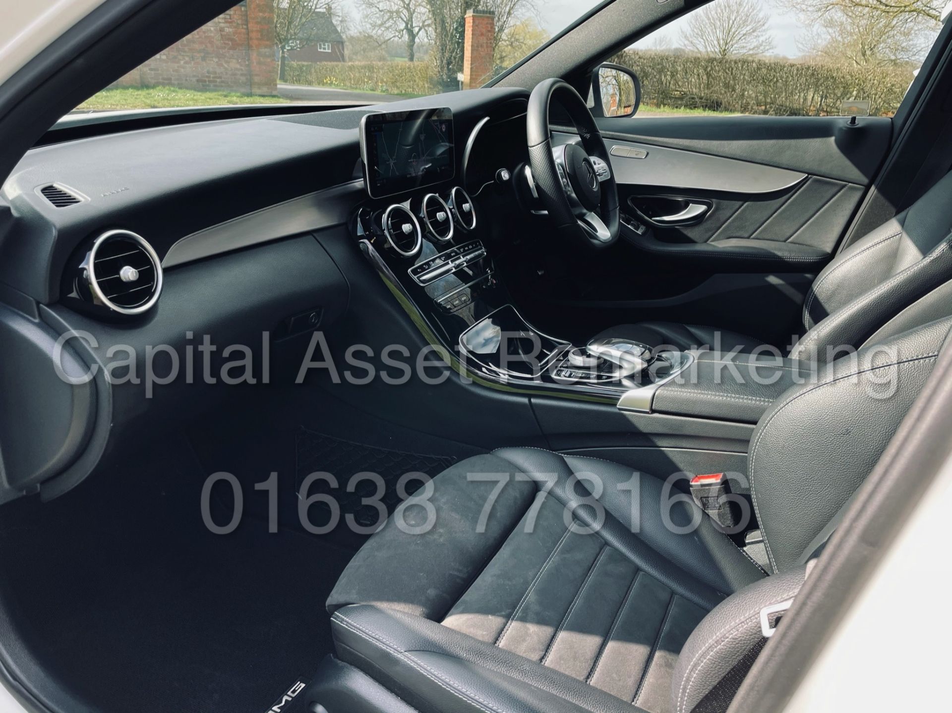 MERCEDES-BENZ C220D *AMG- PREMIUM* SALOON (2019 - NEW MODEL) '9-G TRONIC - NAV' *TOP SPEC* (1 OWNER) - Image 24 of 49