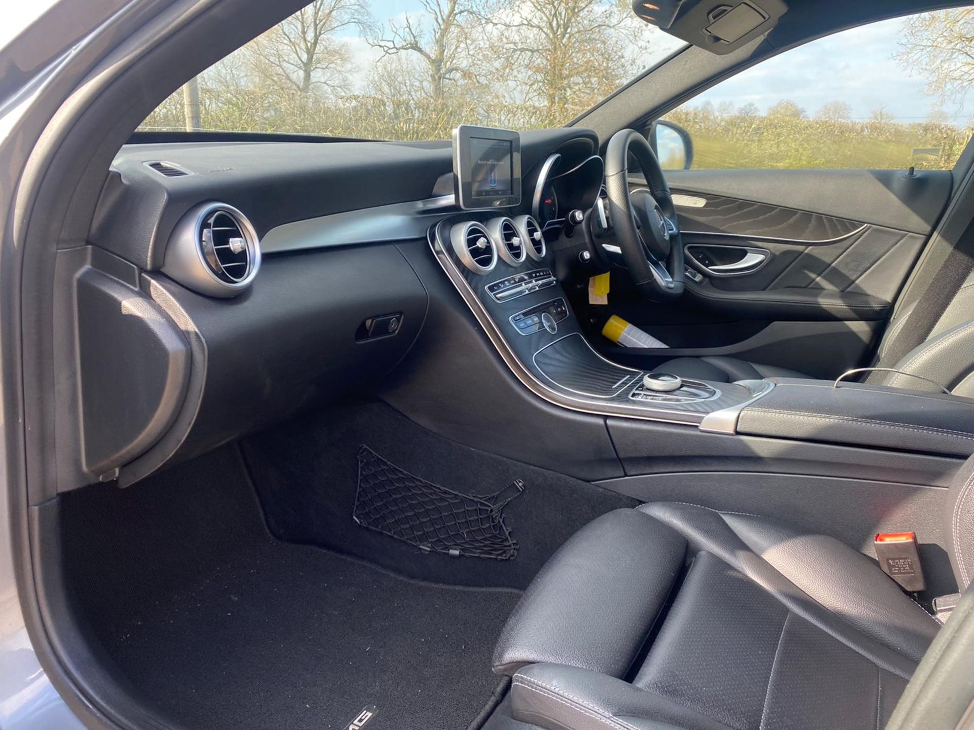 ON SALE MERCEDES C220d "AMG-LINE" 9G-TRONIC - (2019 MODEL) - 1 KEEPER - LEATHER - SAT NAV- ONLY 34K - Image 10 of 14