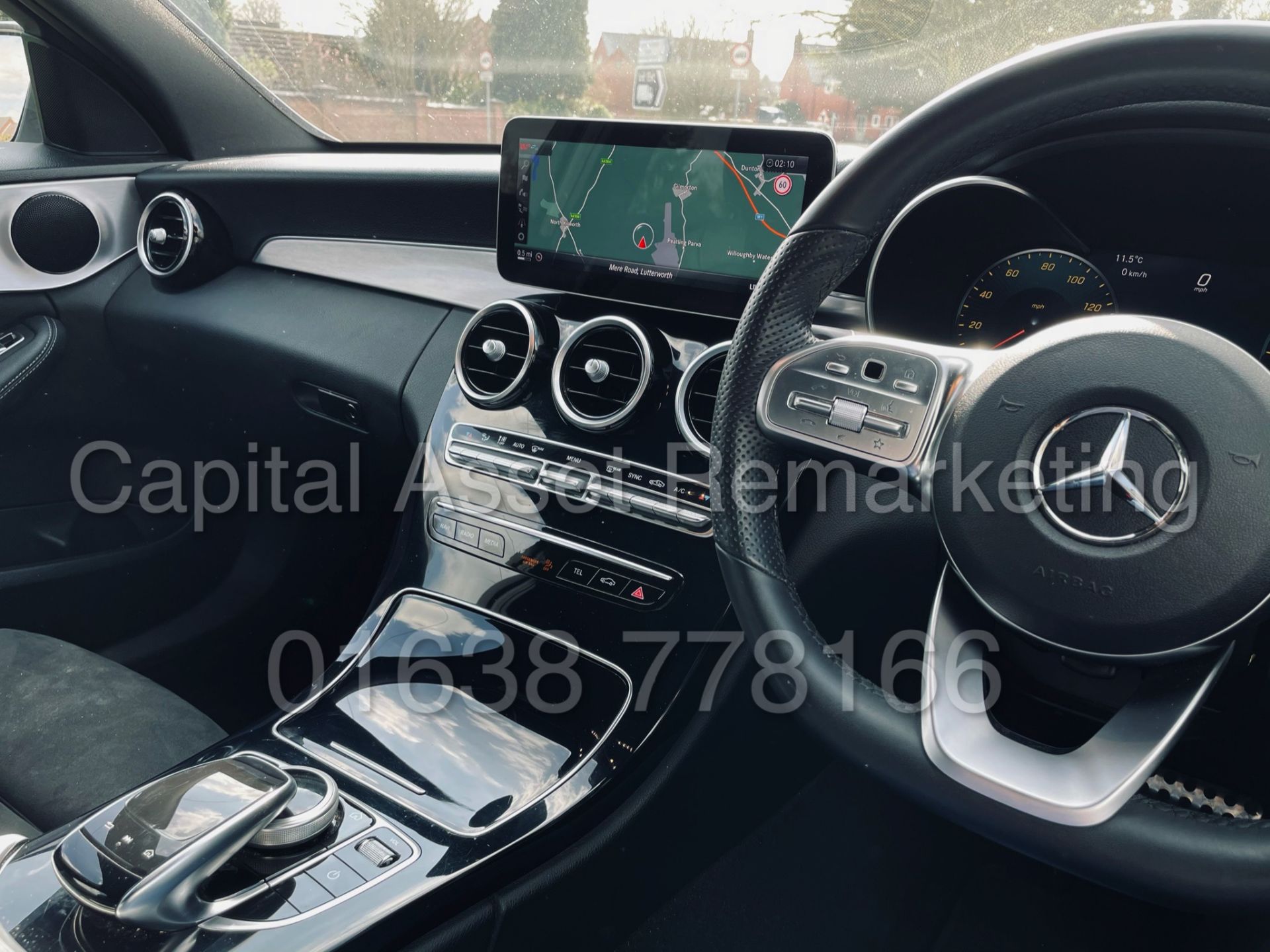 MERCEDES-BENZ C220D *AMG- PREMIUM* SALOON (2019 - NEW MODEL) '9-G TRONIC - NAV' *TOP SPEC* (1 OWNER) - Image 39 of 49