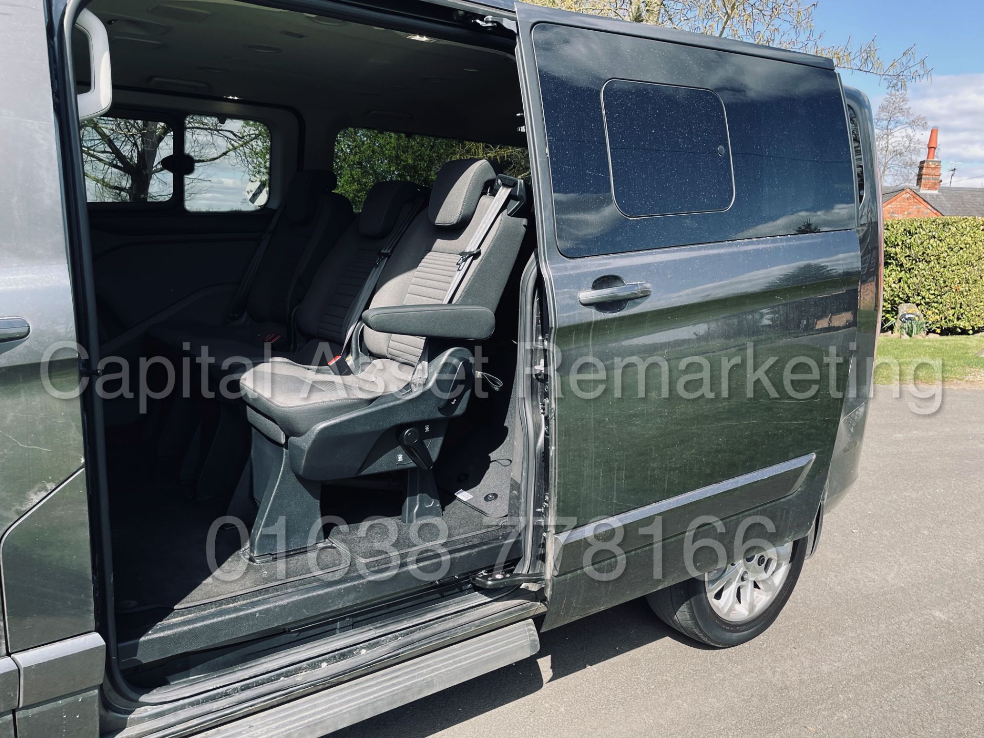 FORD TRANSIT CUSTOM TOURNEO *TITANIUM - 9 SEATER MPV / BUS* (2019 - EURO 6) '2.0 TDCI' *SAT NAV* - Image 26 of 56