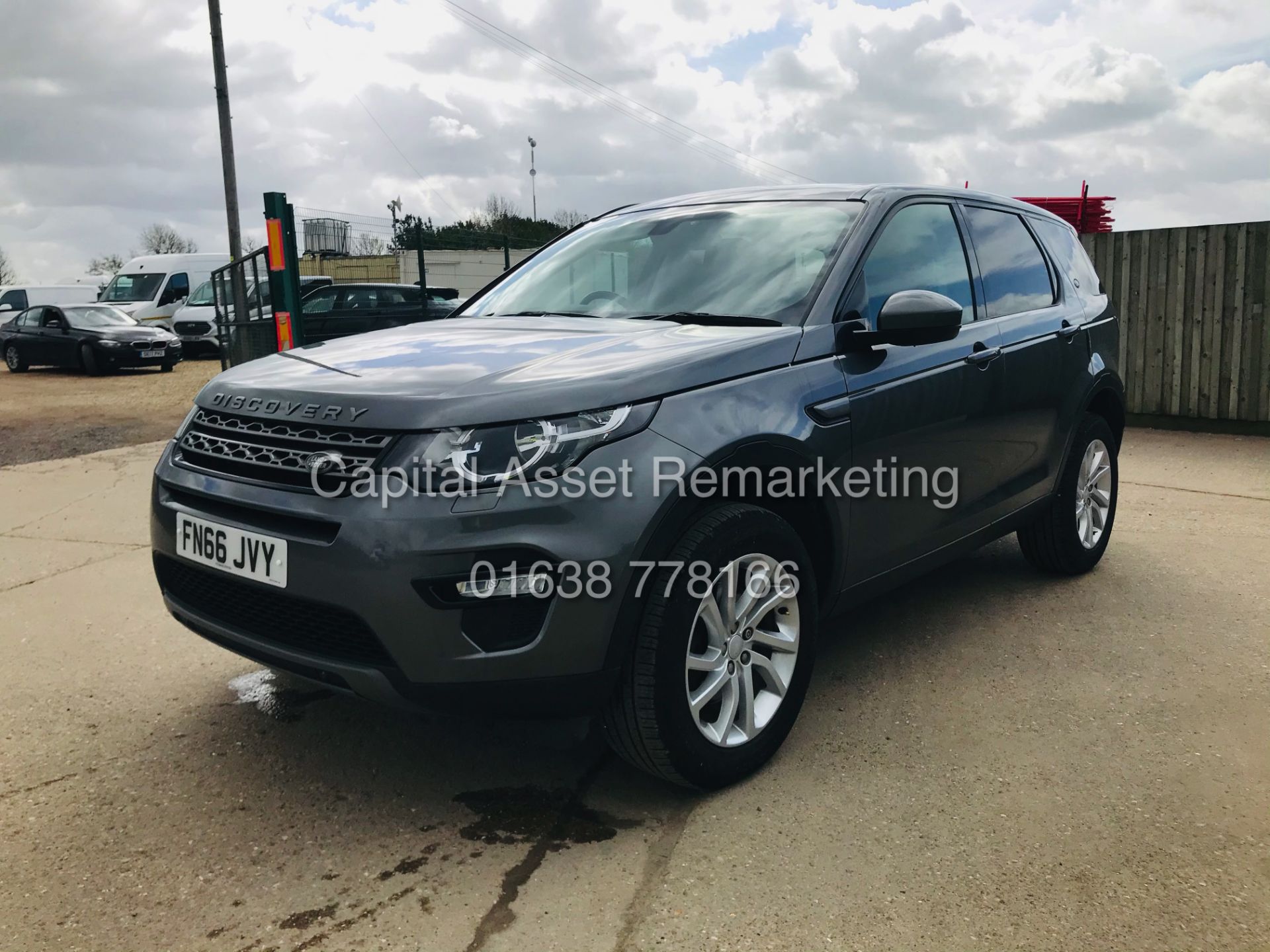 (On Sale) LAND ROVER DISCOVERY "SPORT - SE TECH" (66 REG) AUTO -LEATHER -SAT NAV-*GREAT SPEC* NO VAT - Image 5 of 29