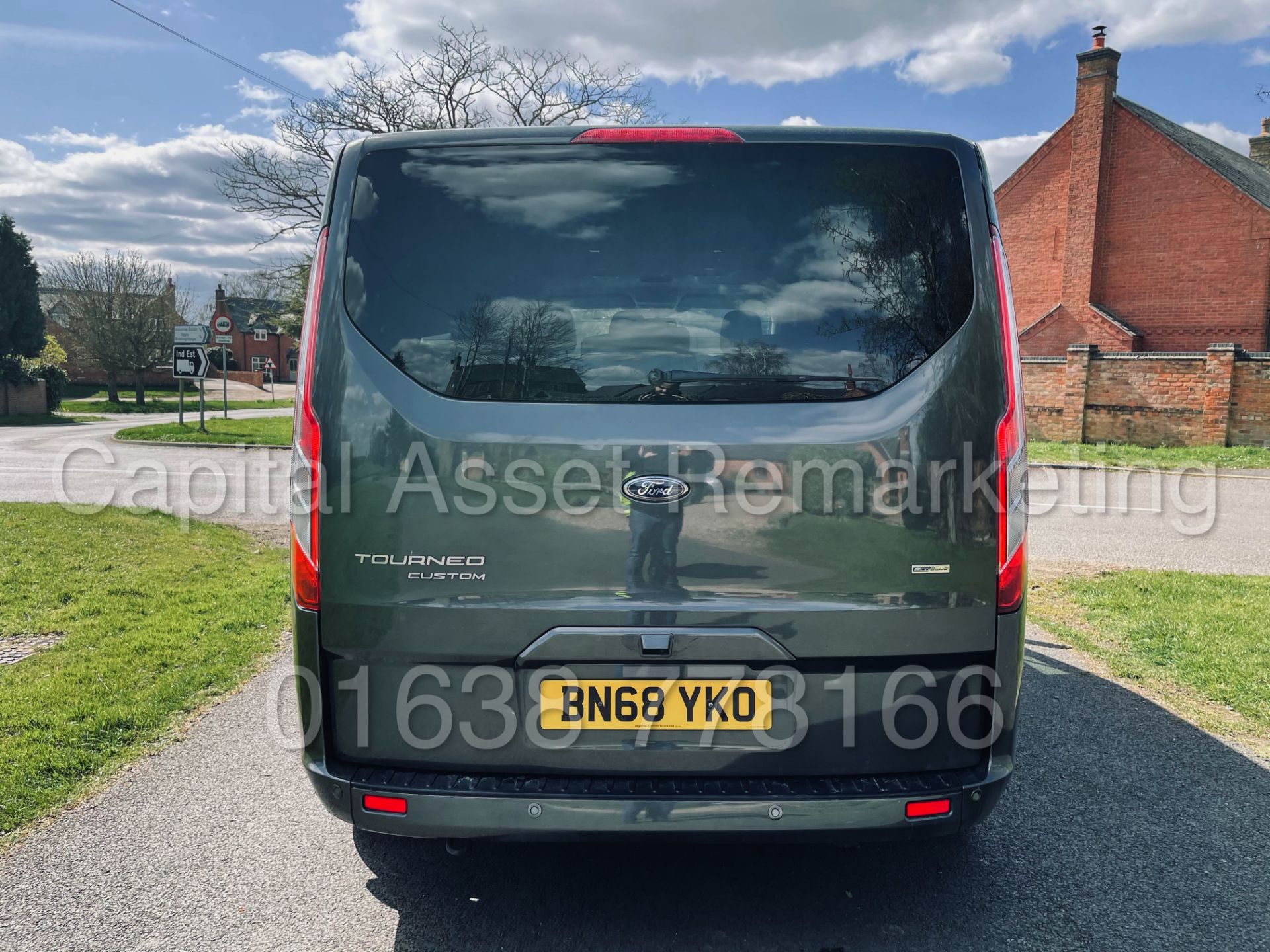 FORD TRANSIT CUSTOM TOURNEO *TITANIUM - 9 SEATER MPV / BUS* (2019 - EURO 6) '2.0 TDCI' *SAT NAV* - Image 11 of 56