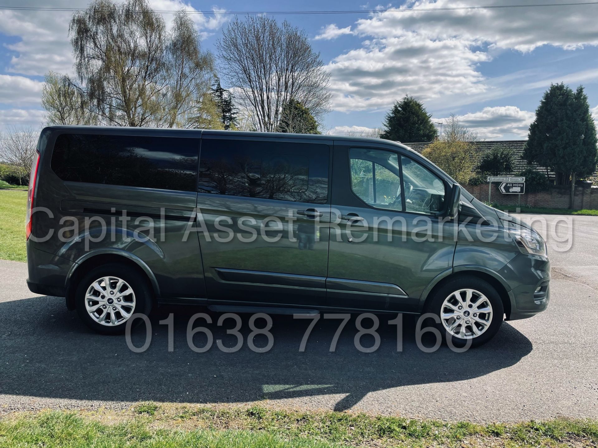 FORD TRANSIT CUSTOM TOURNEO *TITANIUM - 9 SEATER MPV / BUS* (2019 - EURO 6) '2.0 TDCI' *SAT NAV* - Image 14 of 56