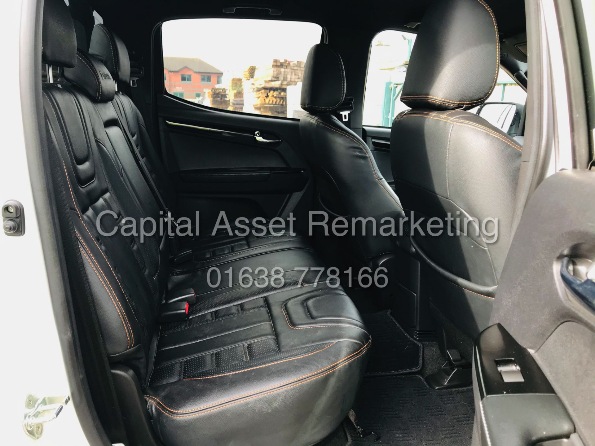 (On Sale) ISUZU D-MAX "BLADE" AUTO - 1 OWNER (2019 - EURO 6) LEATHER - SAT NAV *TOP SPEC* - Image 19 of 34