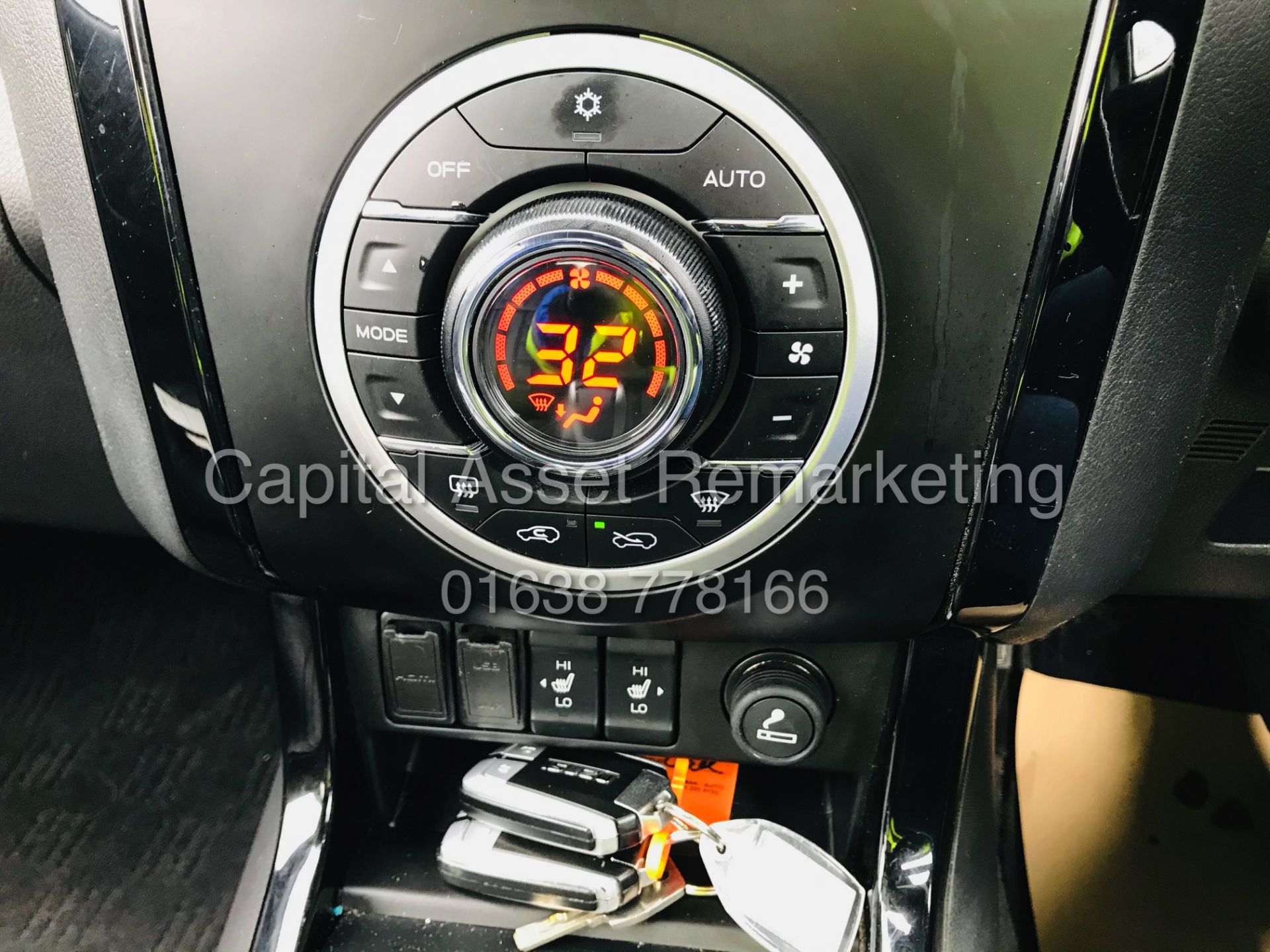 (On Sale) ISUZU D-MAX "BLADE" AUTO - 1 OWNER (2019 - EURO 6) LEATHER - SAT NAV *TOP SPEC* - Image 29 of 34