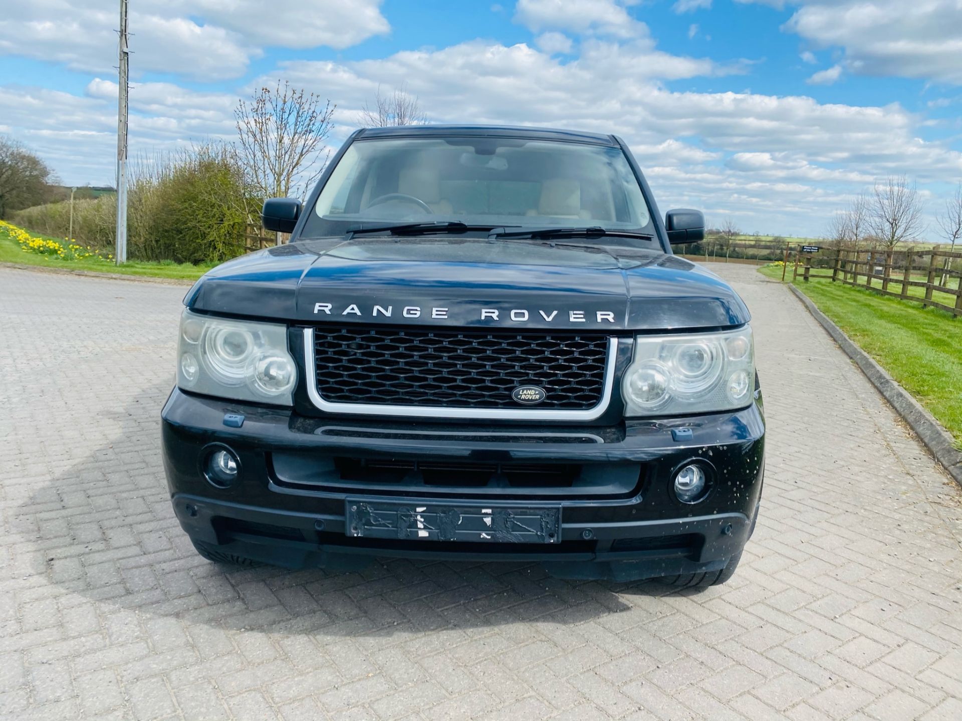 (On Sale) RANGE ROVER SPORT TDV6 *HSE AUTO* (55 REG) GREAT SPEC NO VAT!!! - SAT NAV - LEATHER - Image 2 of 15