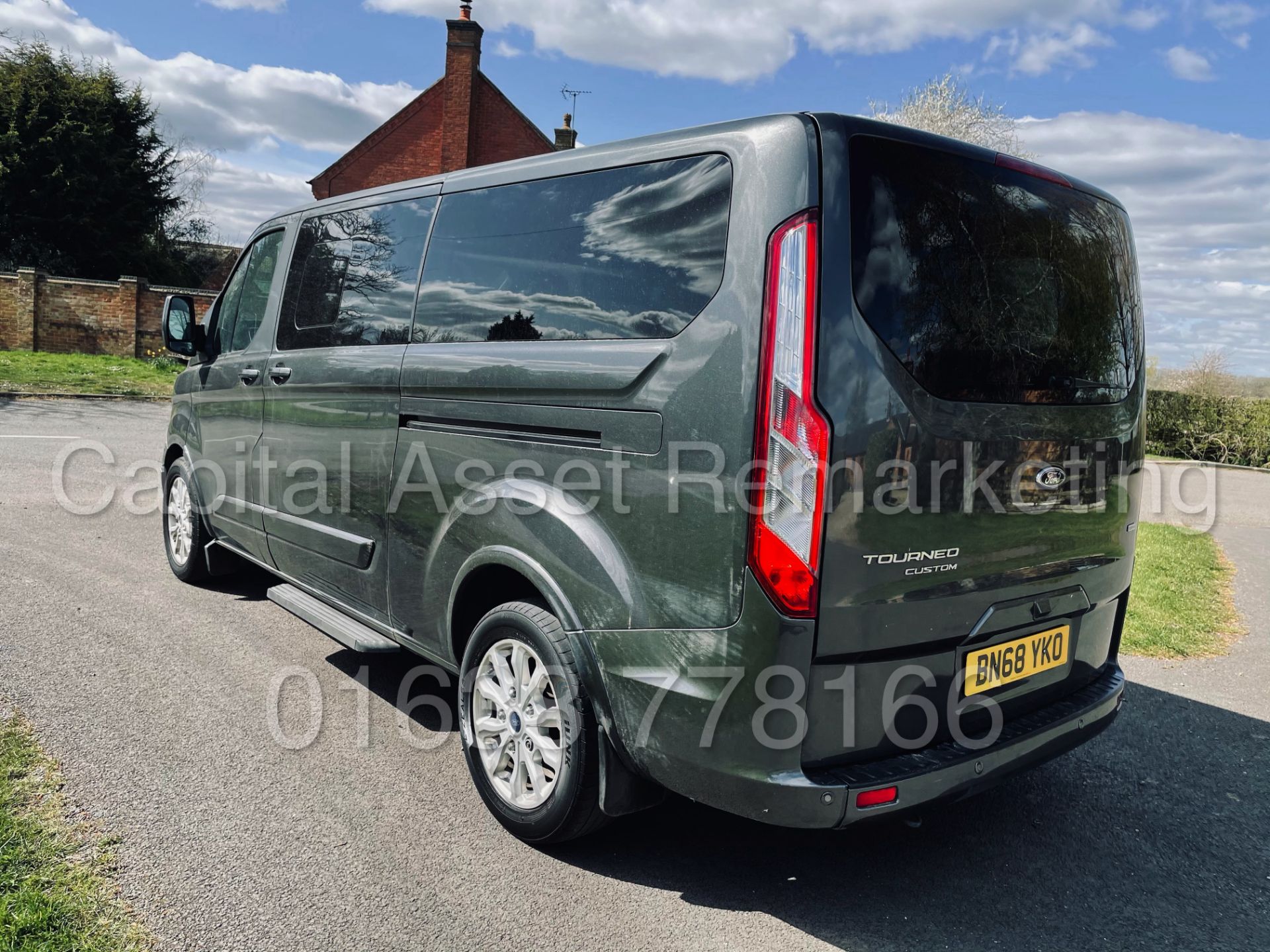 FORD TRANSIT CUSTOM TOURNEO *TITANIUM - 9 SEATER MPV / BUS* (2019 - EURO 6) '2.0 TDCI' *SAT NAV* - Image 10 of 56