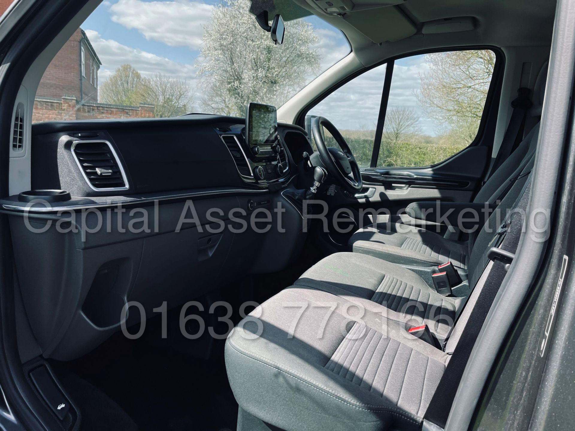 FORD TRANSIT CUSTOM TOURNEO *TITANIUM - 9 SEATER MPV / BUS* (2019 - EURO 6) '2.0 TDCI' *SAT NAV* - Image 21 of 56