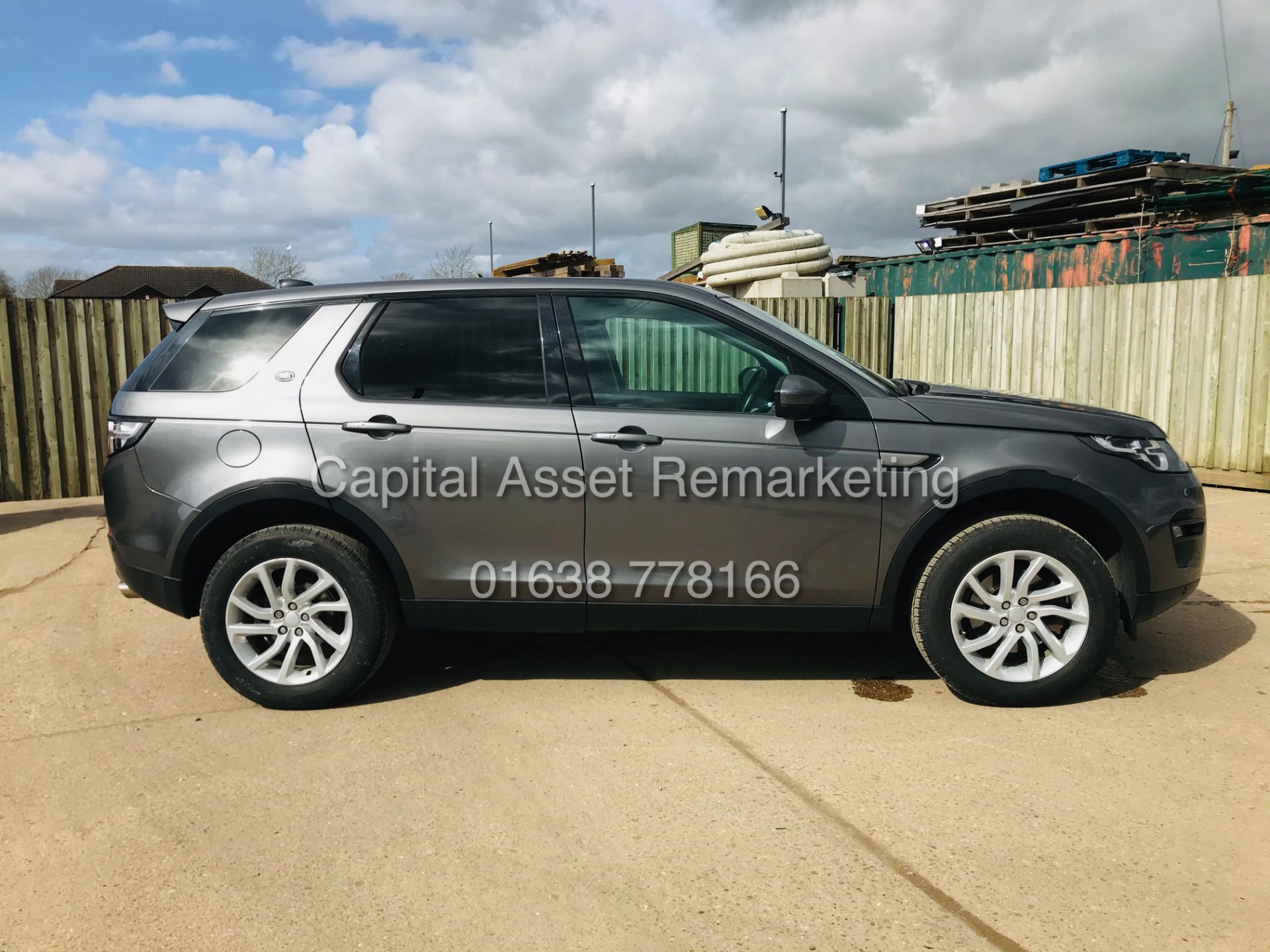 (On Sale) LAND ROVER DISCOVERY "SPORT - SE TECH" (66 REG) AUTO -LEATHER -SAT NAV-*GREAT SPEC* NO VAT - Image 12 of 29