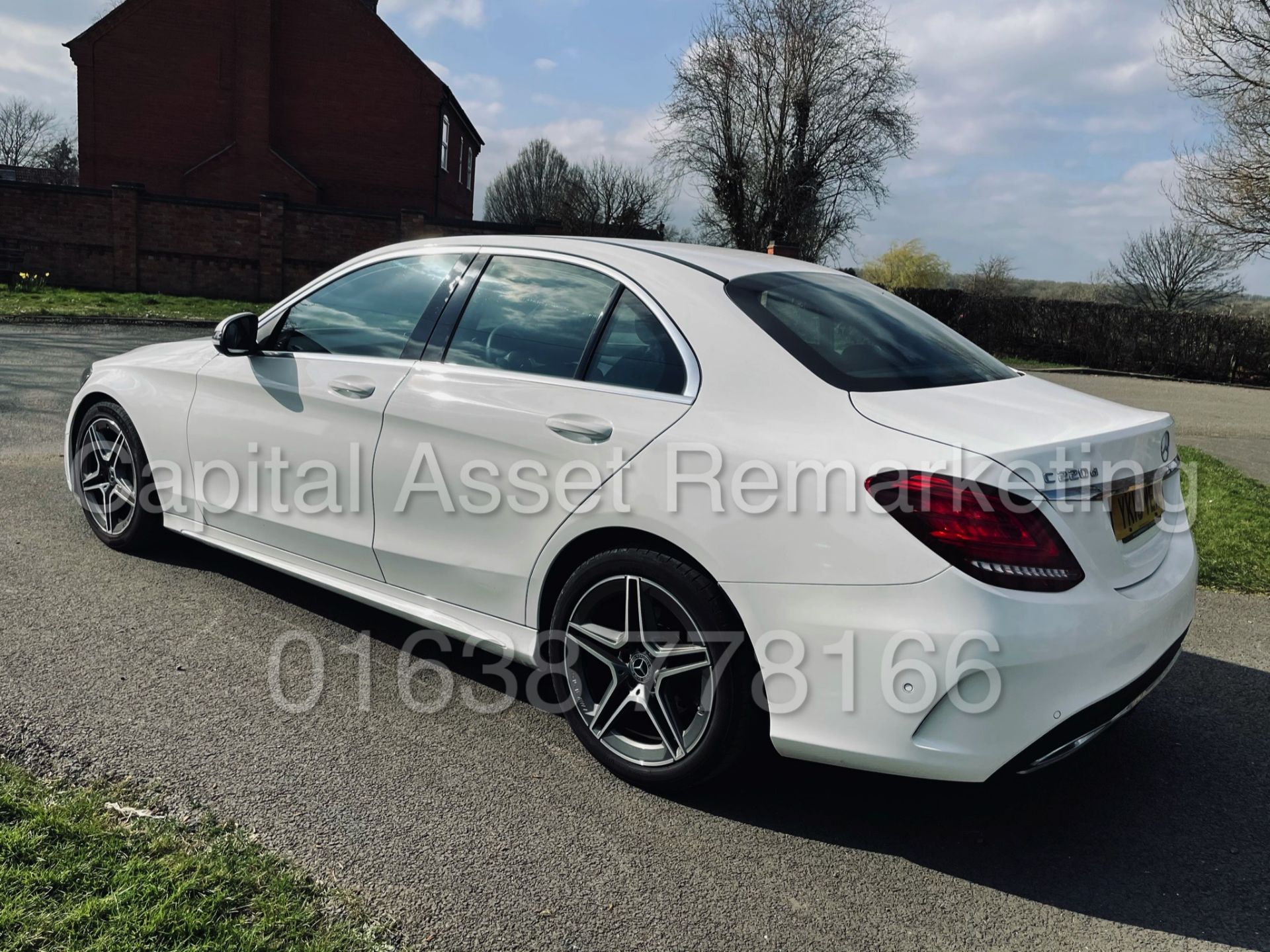 MERCEDES-BENZ C220D *AMG- PREMIUM* SALOON (2019 - NEW MODEL) '9-G TRONIC - NAV' *TOP SPEC* (1 OWNER) - Image 9 of 49