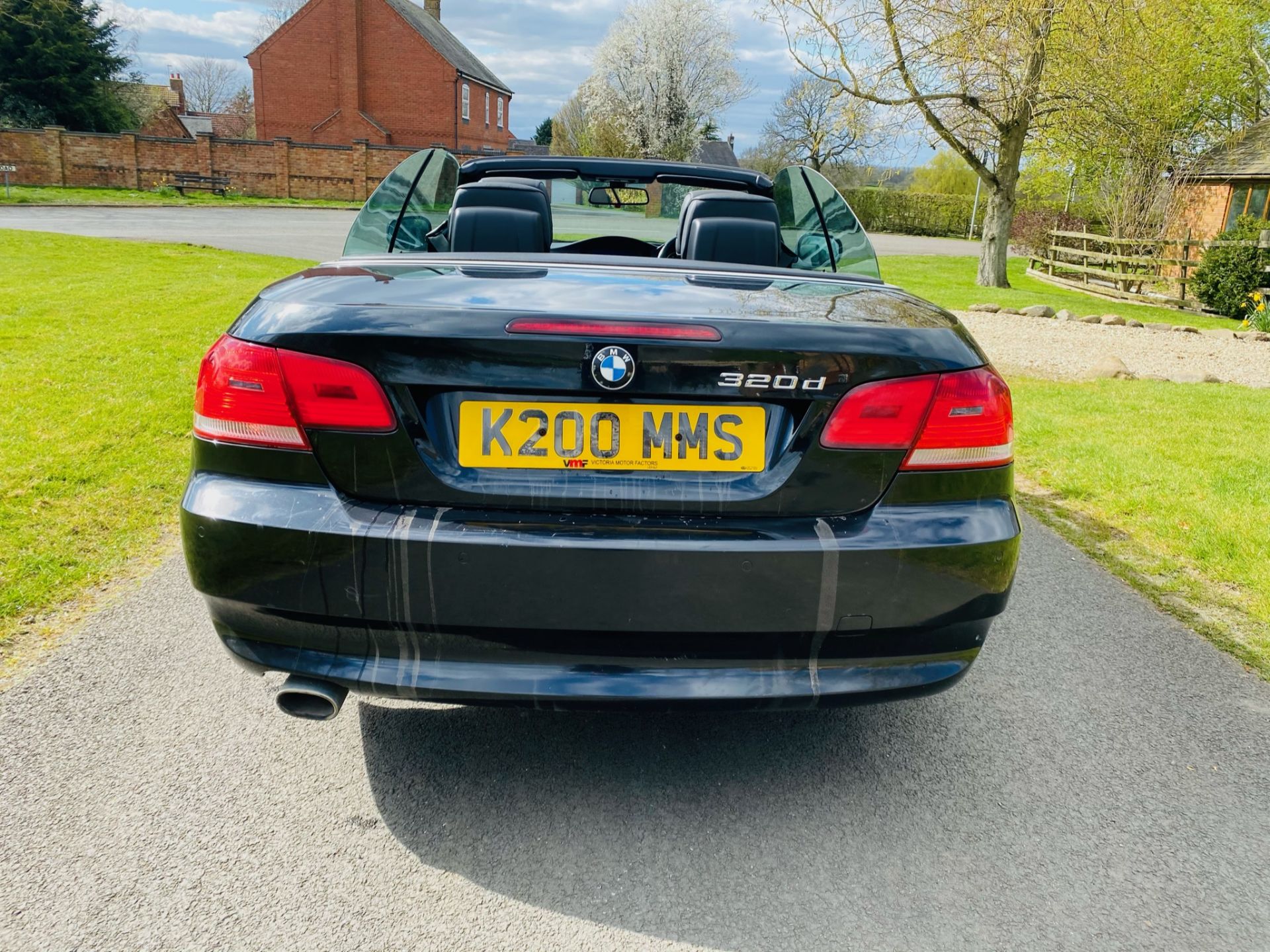 ON SALE BMW 320D "SPECIAL EDITION / HIGHLINE" *CONVERTIBLE* (2010 MODEL) LEATHER -ELEC ROOF *NO VAT* - Image 6 of 21