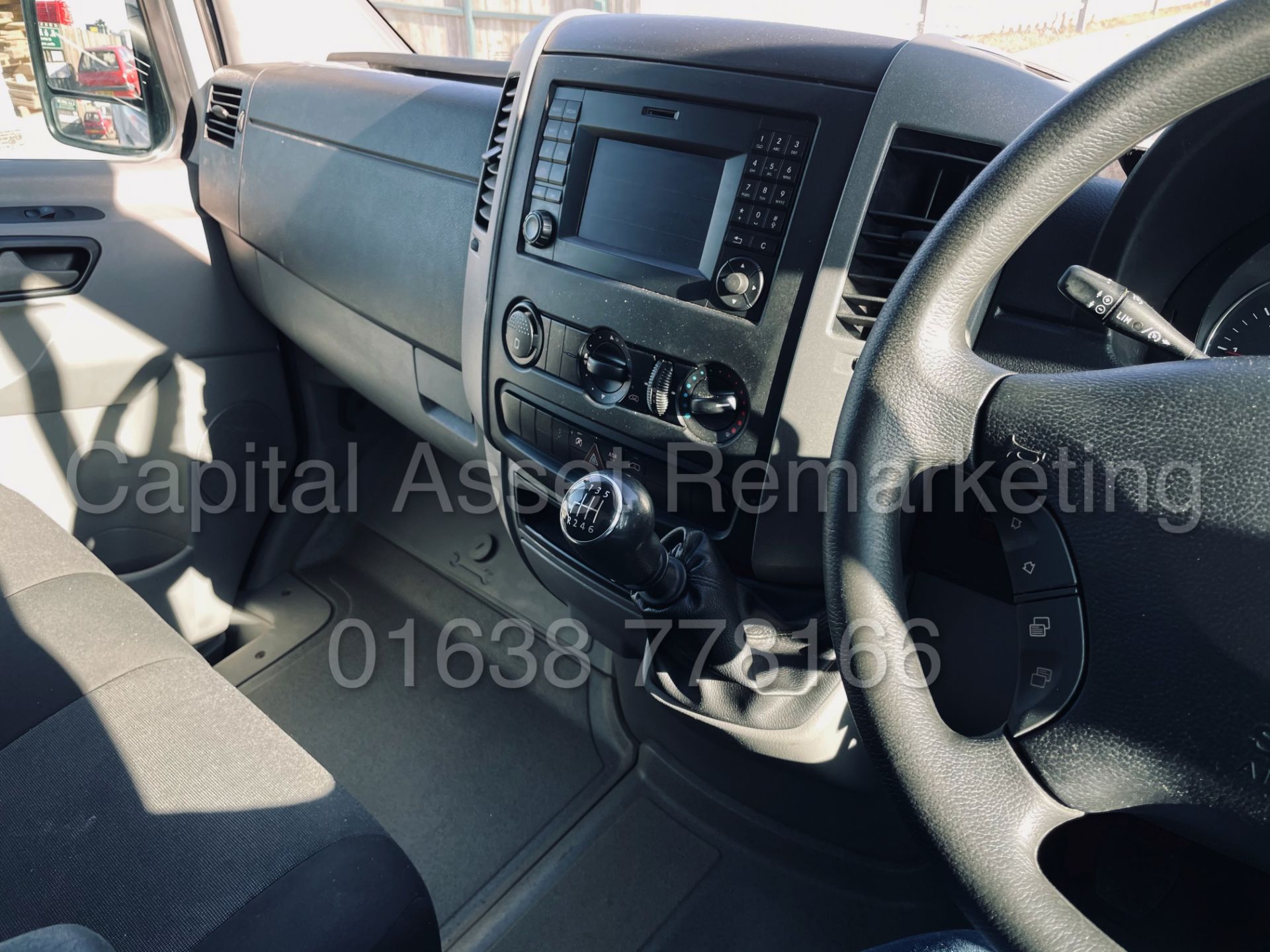 (On Sale) VOLKSWAGEN CRAFTER CR35 *LWB - CURTAIN SIDE / LUTON* (67 REG - EURO 6) '2.0 TDI - 6 SPEED' - Image 31 of 41