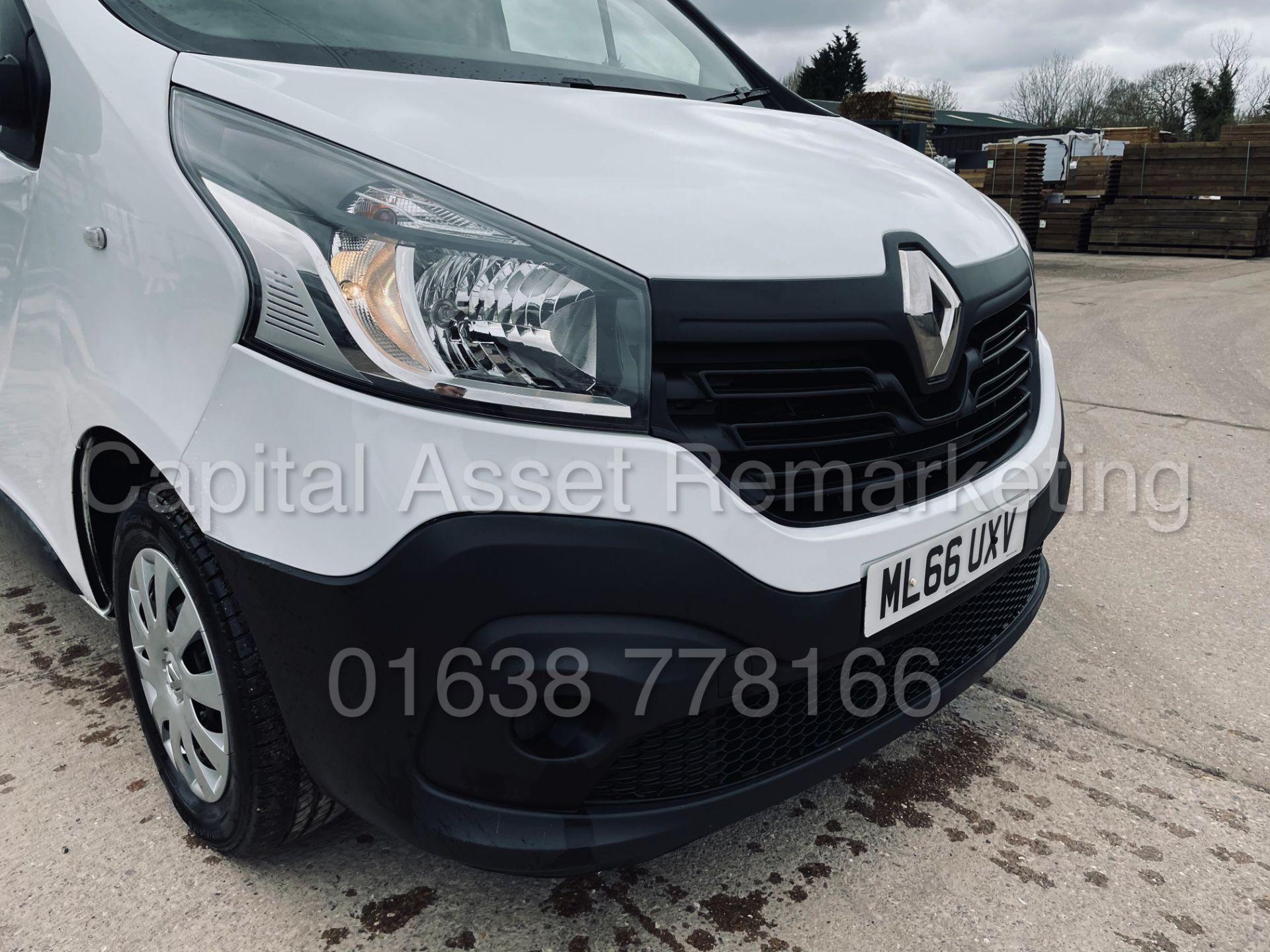 (On Sale) RENAULT TRAFIC SL29 *BUSINESS ENERGY* PANLE VAN (2017 - EURO 6) '1.6 DCI - 6 SPEED' *A/C* - Image 15 of 47