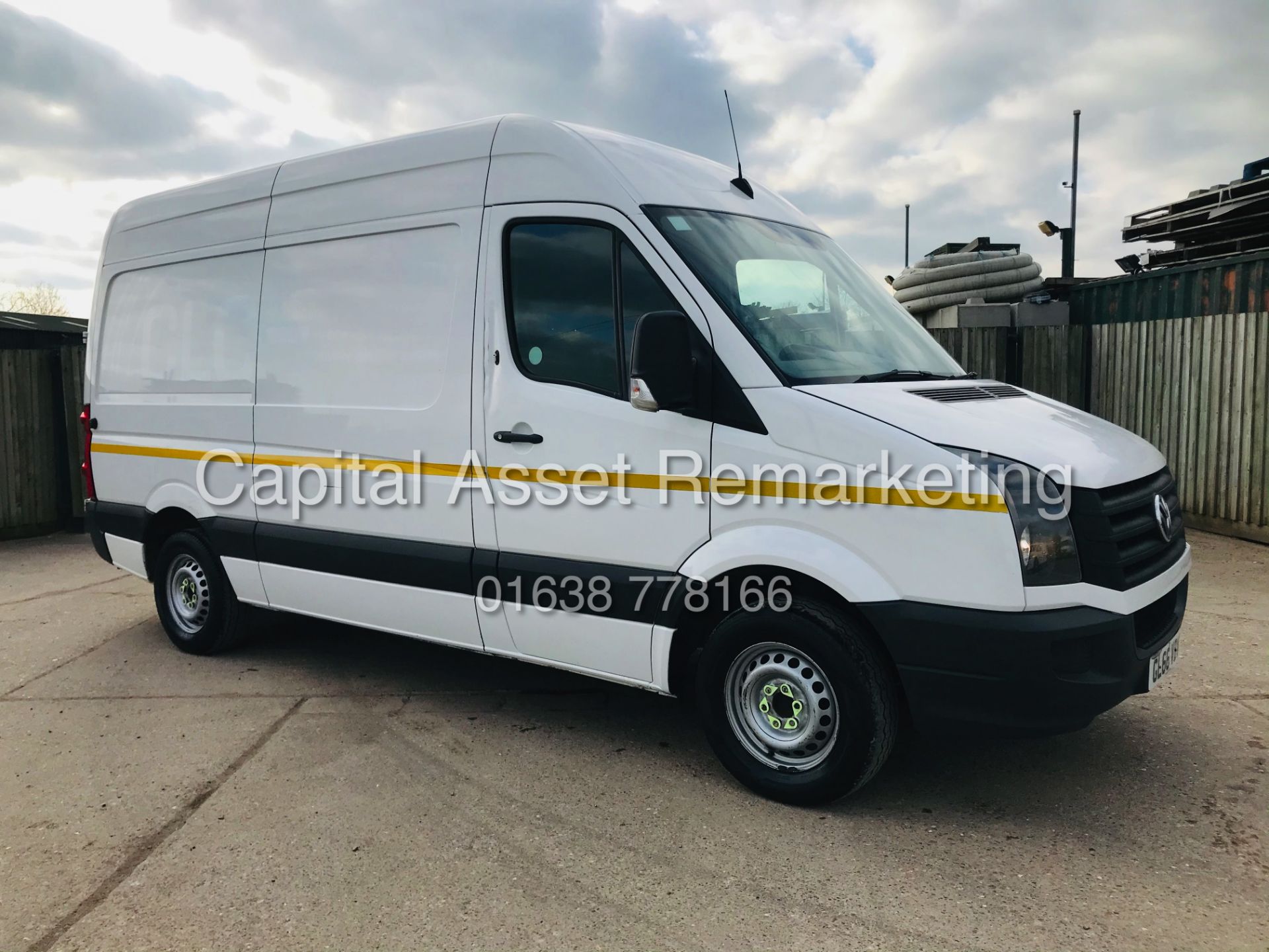 (ON SALE) VOLKSWAGEN CRAFTER CR35 2.0TDI "BLUE-MOTION" MWB (2017 MODEL) *EURO 6 / ULEZ COMPLIANT* - Image 2 of 17