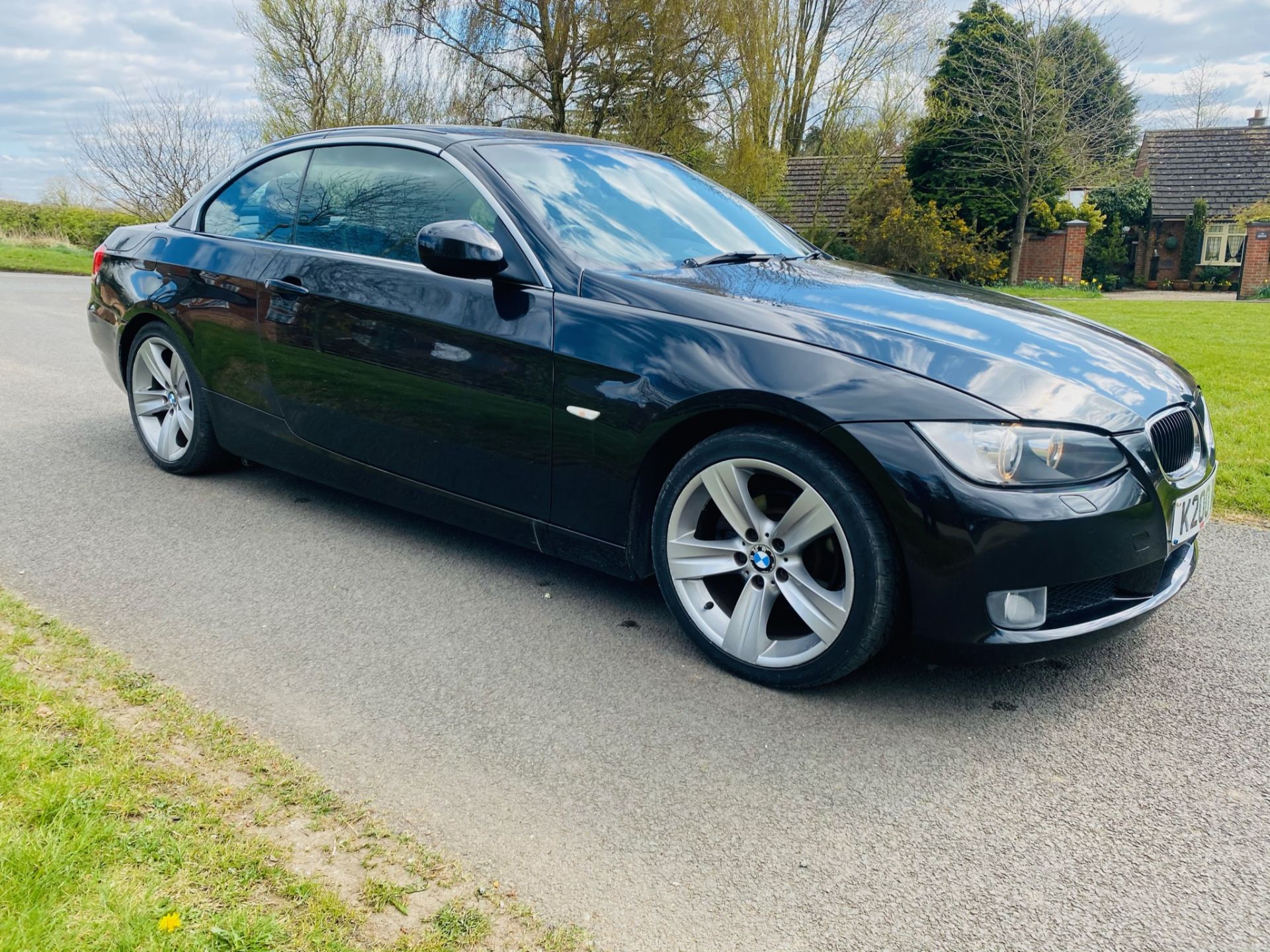 ON SALE BMW 320D "SPECIAL EDITION / HIGHLINE" *CONVERTIBLE* (2010 MODEL) LEATHER -ELEC ROOF *NO VAT* - Image 9 of 21