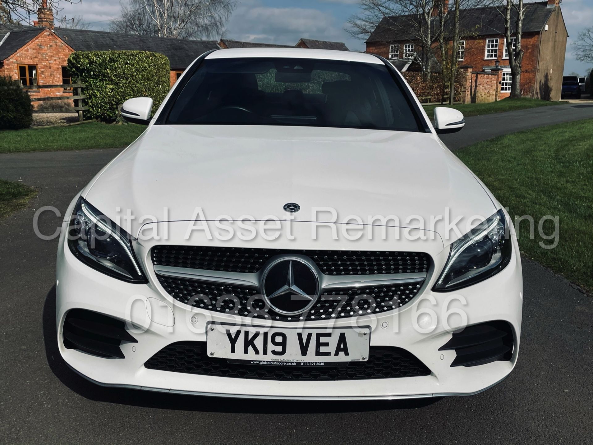 MERCEDES-BENZ C220D *AMG- PREMIUM* SALOON (2019 - NEW MODEL) '9-G TRONIC - NAV' *TOP SPEC* (1 OWNER) - Image 4 of 49