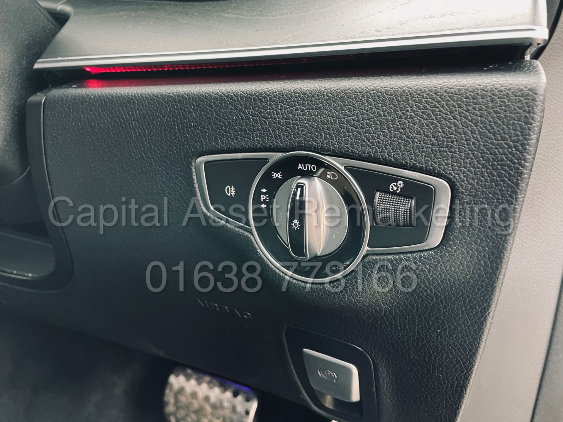 MERCEDES-BENZ E220d *AMG LINE* SALOON (2019 - EURO 6) '9G TRONIC AUTO - LEATHER- SAT NAV' *TOP SPEC* - Image 39 of 51