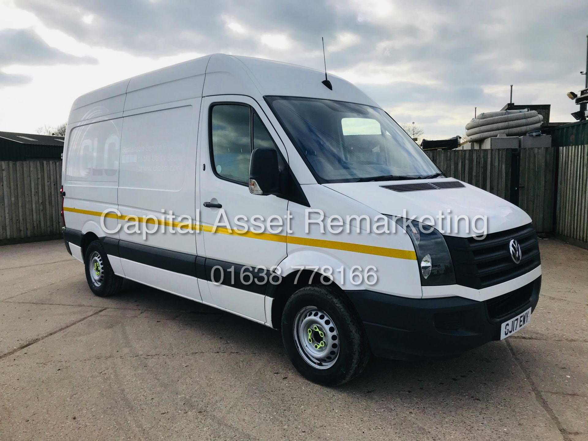 (ON SALE) VOLKSWAGEN CRAFTER 2.0 TDI BLUE-MOTION MWB (17 REG) 1 OWNER *AIR CON* ELEC PACK - CRUISE - Image 5 of 18