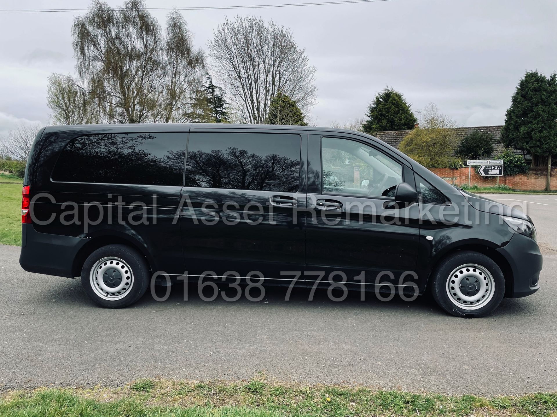 On Sale MERCEDES-BENZ VITO 114 BLUETEC *9 SEATER TOURER PRO / BUS* (2017 - EURO 6) *9G AUTO-LEATHER* - Image 14 of 48