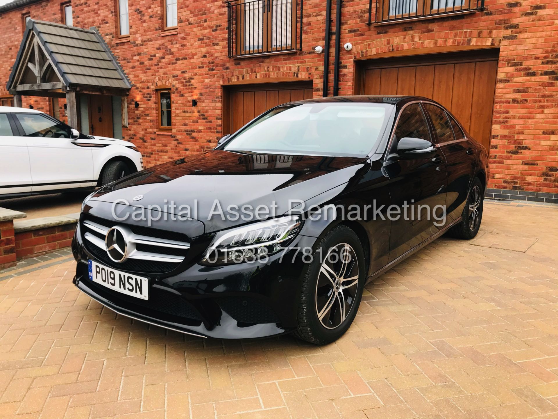 (ON SALE) MERCEDES C200 "SPORT" 9G TRONIC SALOON (19 REG) 1 OWNER *GREAT SPEC* SAT NAV - LEATHER - Image 5 of 36