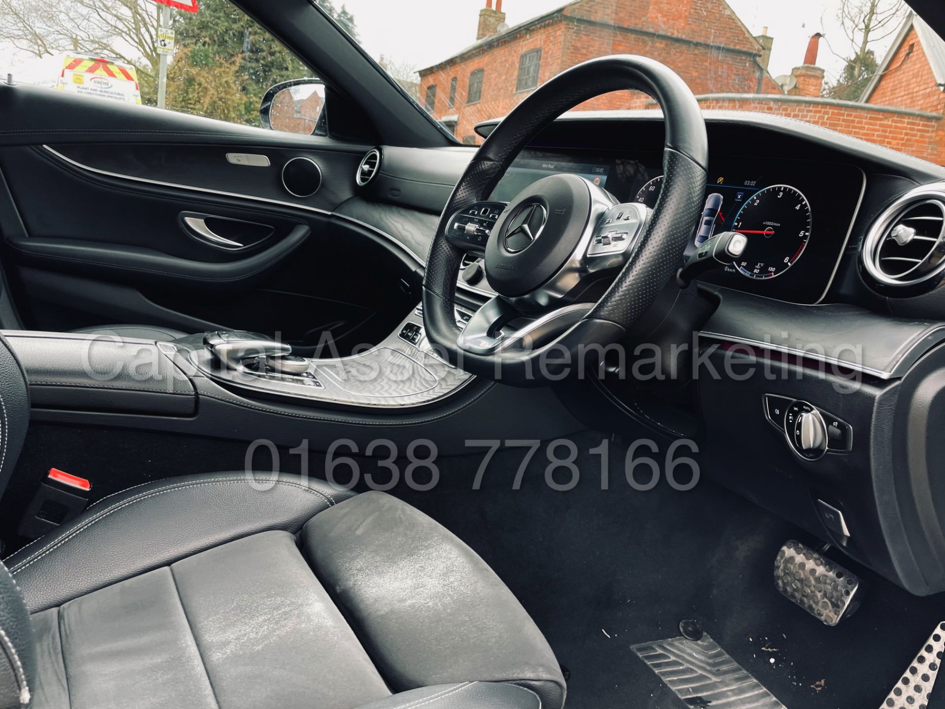 MERCEDES-BENZ E220d *AMG LINE* SALOON (2019 - EURO 6) '9G TRONIC AUTO - LEATHER- SAT NAV' *TOP SPEC* - Image 37 of 51