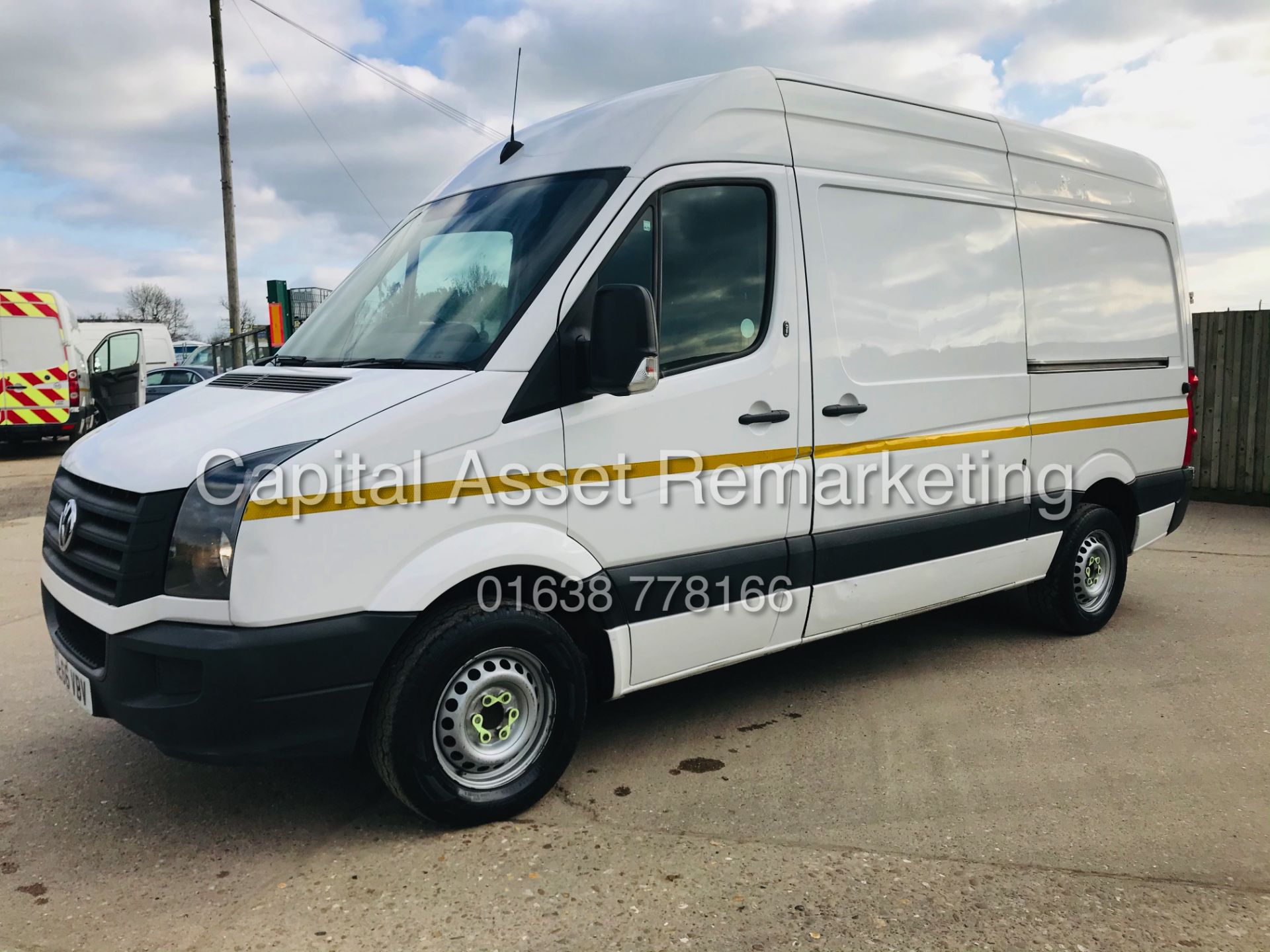 (ON SALE) VOLKSWAGEN CRAFTER CR35 2.0TDI "BLUE-MOTION" MWB (2017 MODEL) *EURO 6 / ULEZ COMPLIANT* - Image 6 of 17