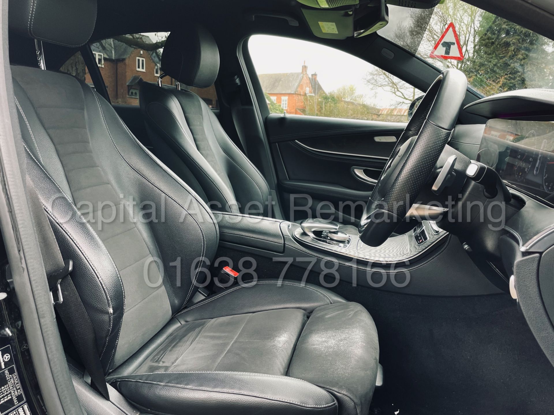 MERCEDES-BENZ E220d *AMG LINE* SALOON (2019 - EURO 6) '9G TRONIC AUTO - LEATHER- SAT NAV' *TOP SPEC* - Image 35 of 51