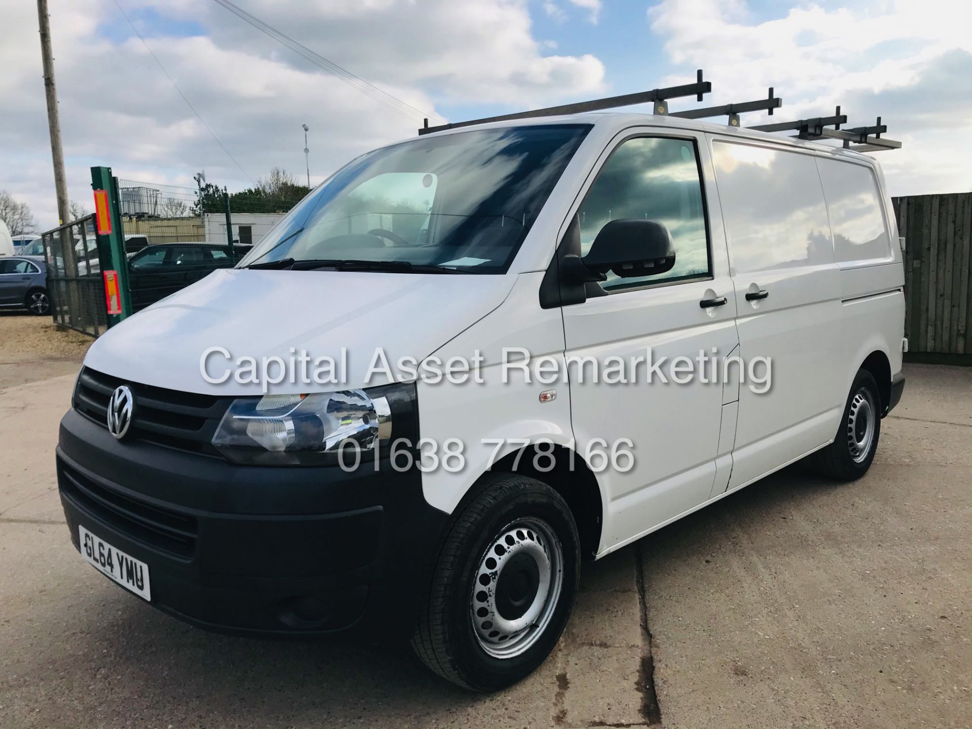 VOLKSWAGEN TRANSPORTER 2.0TDI T28 (2015 REG) 1 OWNER - ELEC PACK - NEW SHAPE - Image 3 of 16