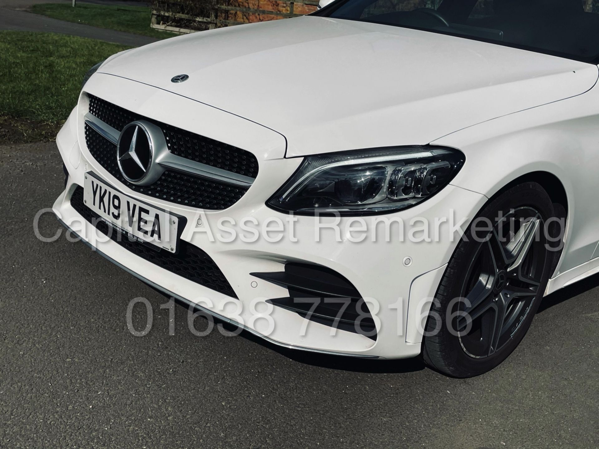 MERCEDES-BENZ C220D *AMG- PREMIUM* SALOON (2019 - NEW MODEL) '9-G TRONIC - NAV' *TOP SPEC* (1 OWNER) - Image 16 of 49