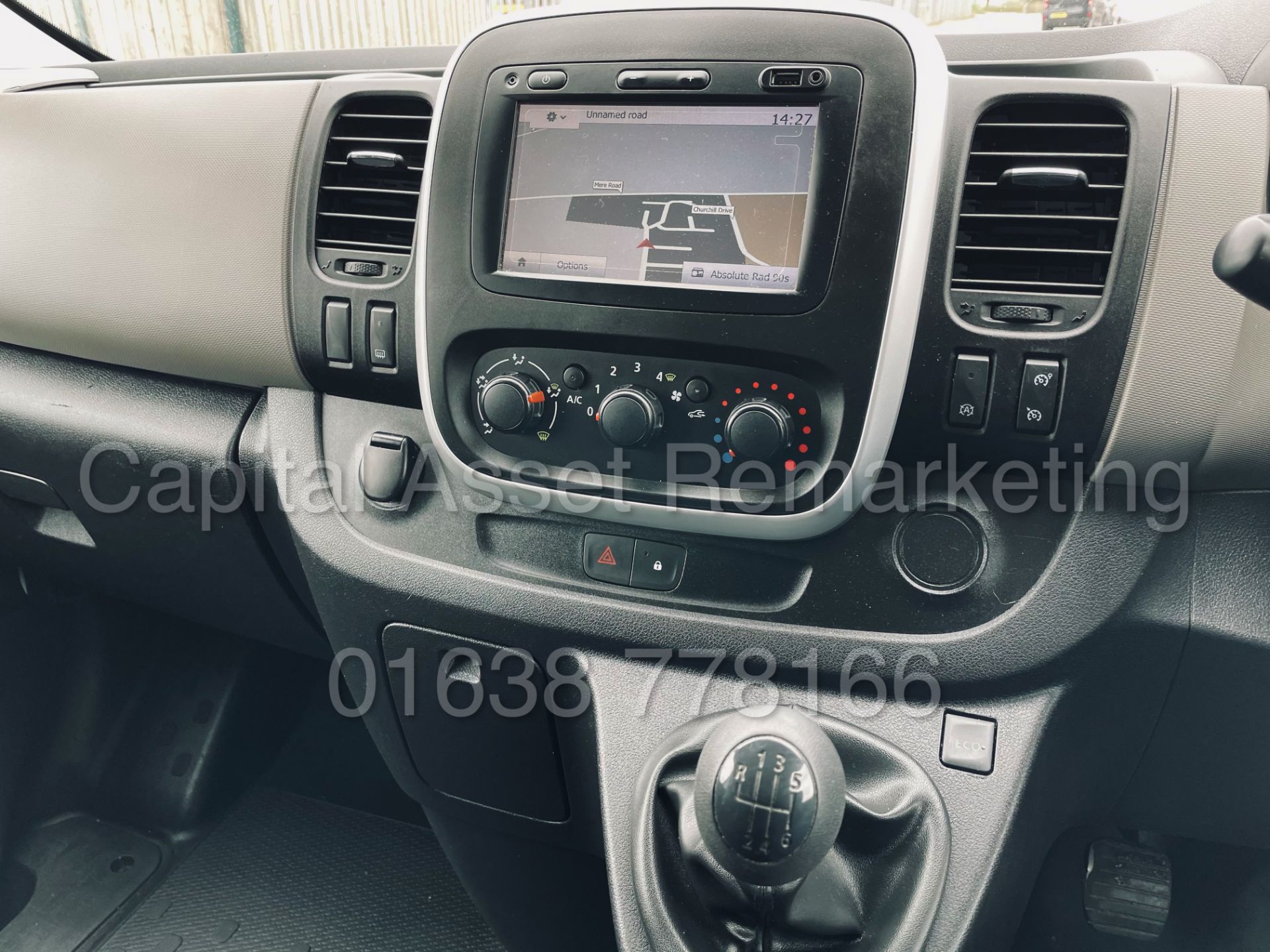 (On Sale) RENAULT TRAFIC SL29 *BUSINESS ENERGY* PANLE VAN (2017 - EURO 6) '1.6 DCI - 6 SPEED' *A/C* - Image 37 of 47