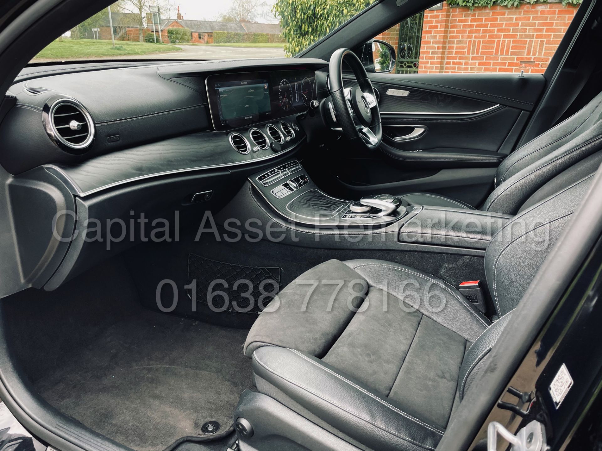 MERCEDES-BENZ E220d *AMG LINE* SALOON (2019 - EURO 6) '9G TRONIC AUTO - LEATHER- SAT NAV' *TOP SPEC* - Image 24 of 51