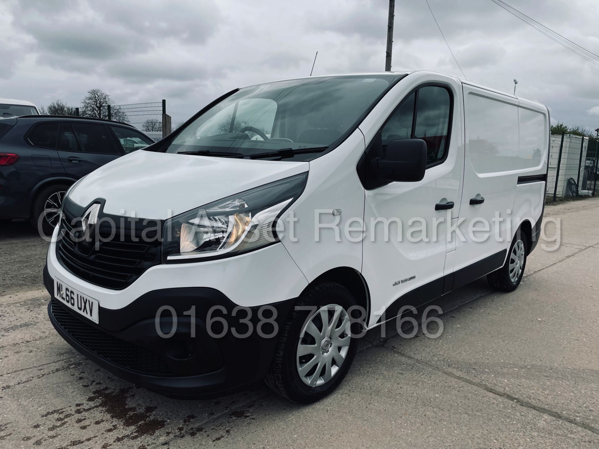 (On Sale) RENAULT TRAFIC SL29 *BUSINESS ENERGY* PANLE VAN (2017 - EURO 6) '1.6 DCI - 6 SPEED' *A/C* - Image 5 of 47