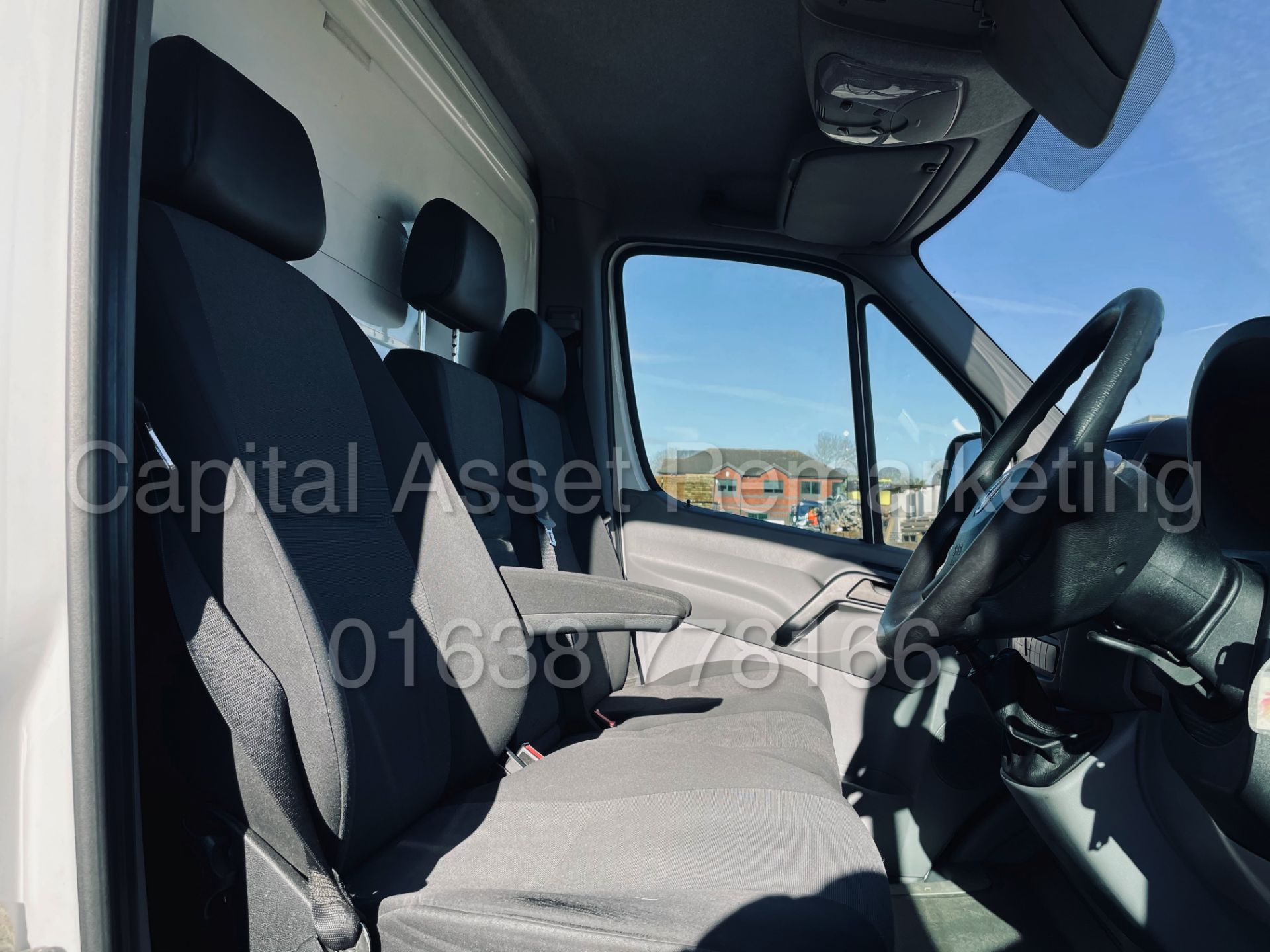 (On Sale) VOLKSWAGEN CRAFTER CR35 *LWB - CURTAIN SIDE / LUTON* (67 REG - EURO 6) '2.0 TDI - 6 SPEED' - Image 27 of 41