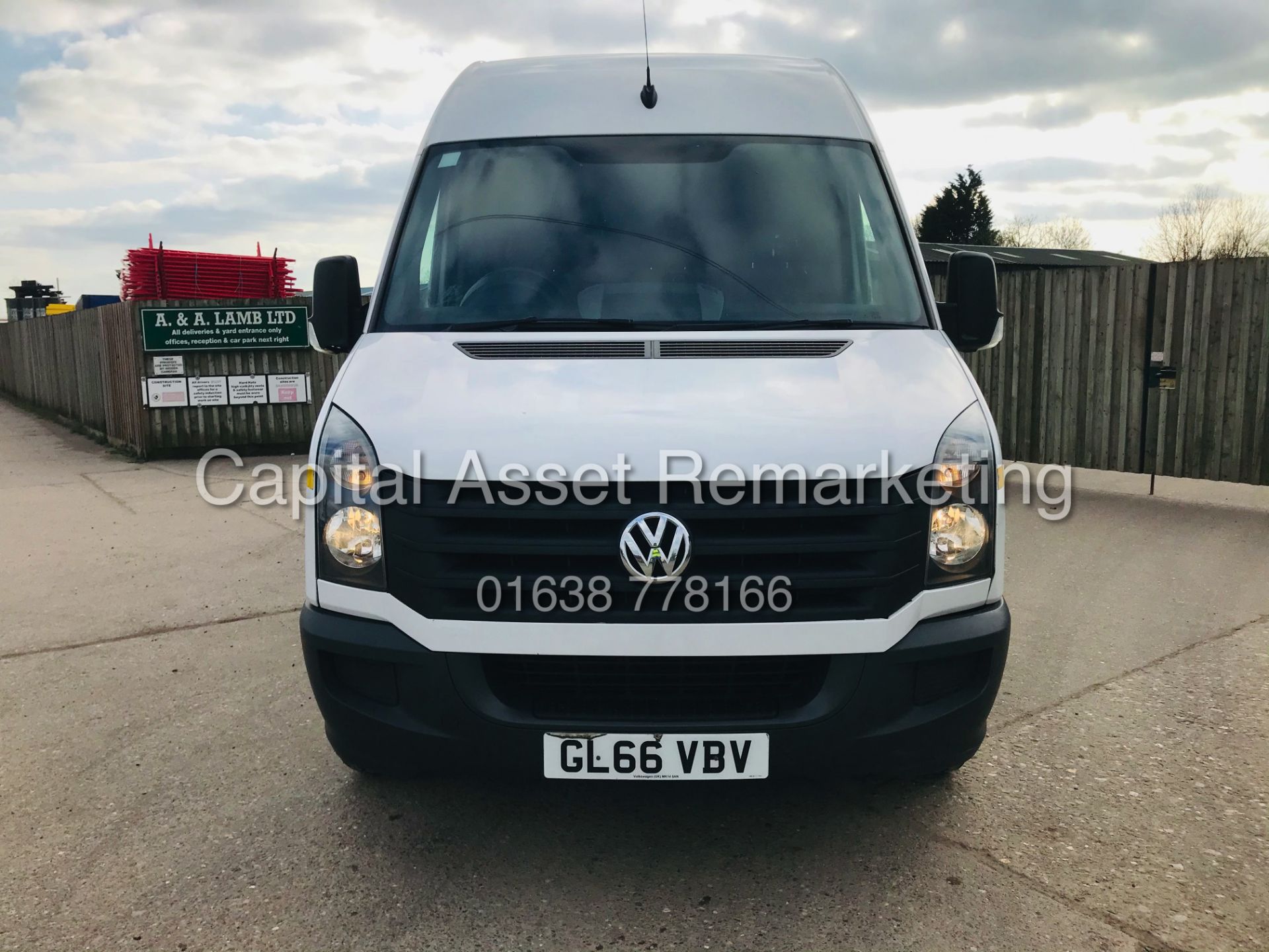 (ON SALE) VOLKSWAGEN CRAFTER CR35 2.0TDI "BLUE-MOTION" MWB (2017 MODEL) *EURO 6 / ULEZ COMPLIANT* - Image 4 of 17