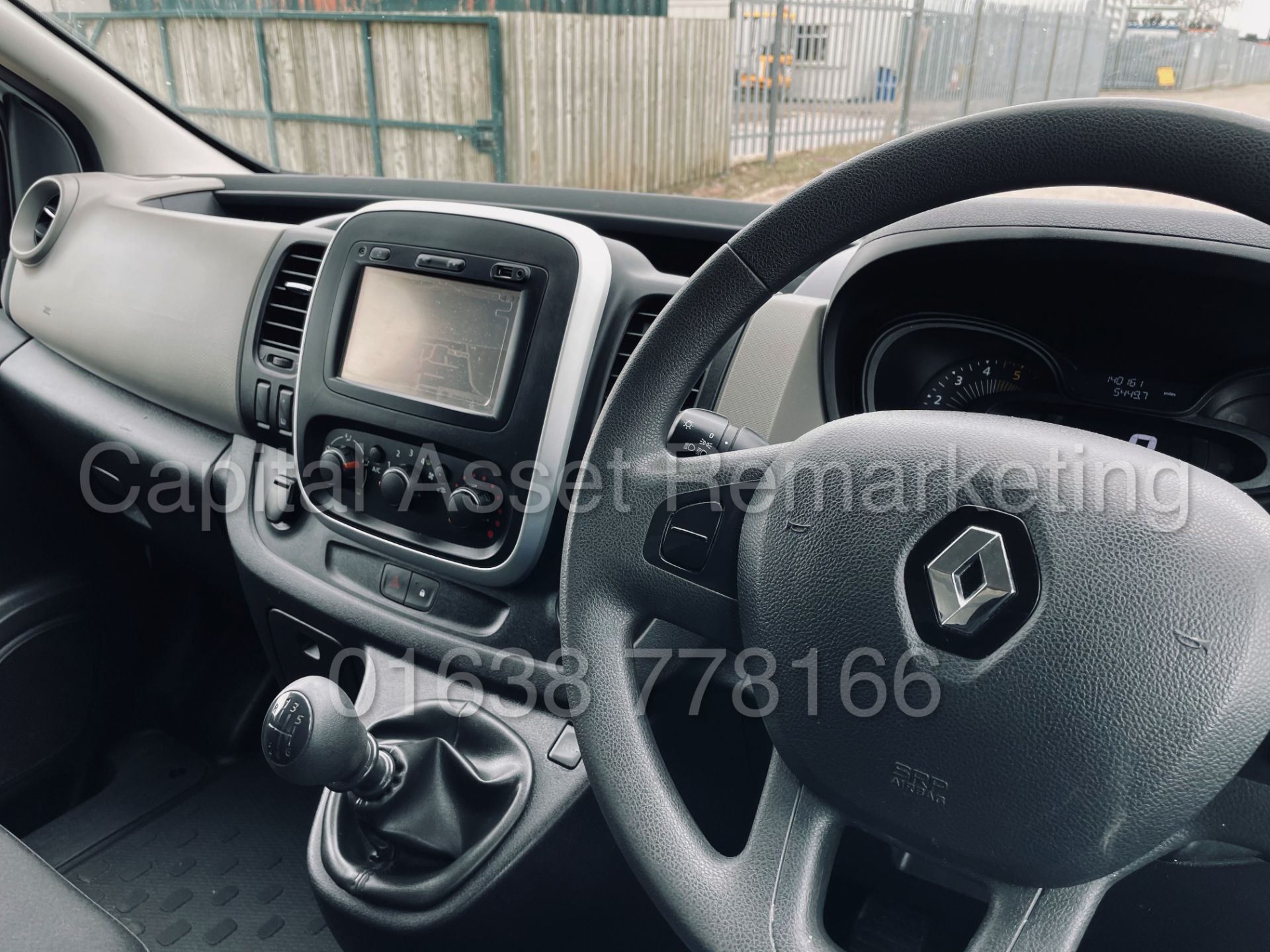 (On Sale) RENAULT TRAFIC SL29 *BUSINESS ENERGY* PANLE VAN (2017 - EURO 6) '1.6 DCI - 6 SPEED' *A/C* - Image 34 of 47