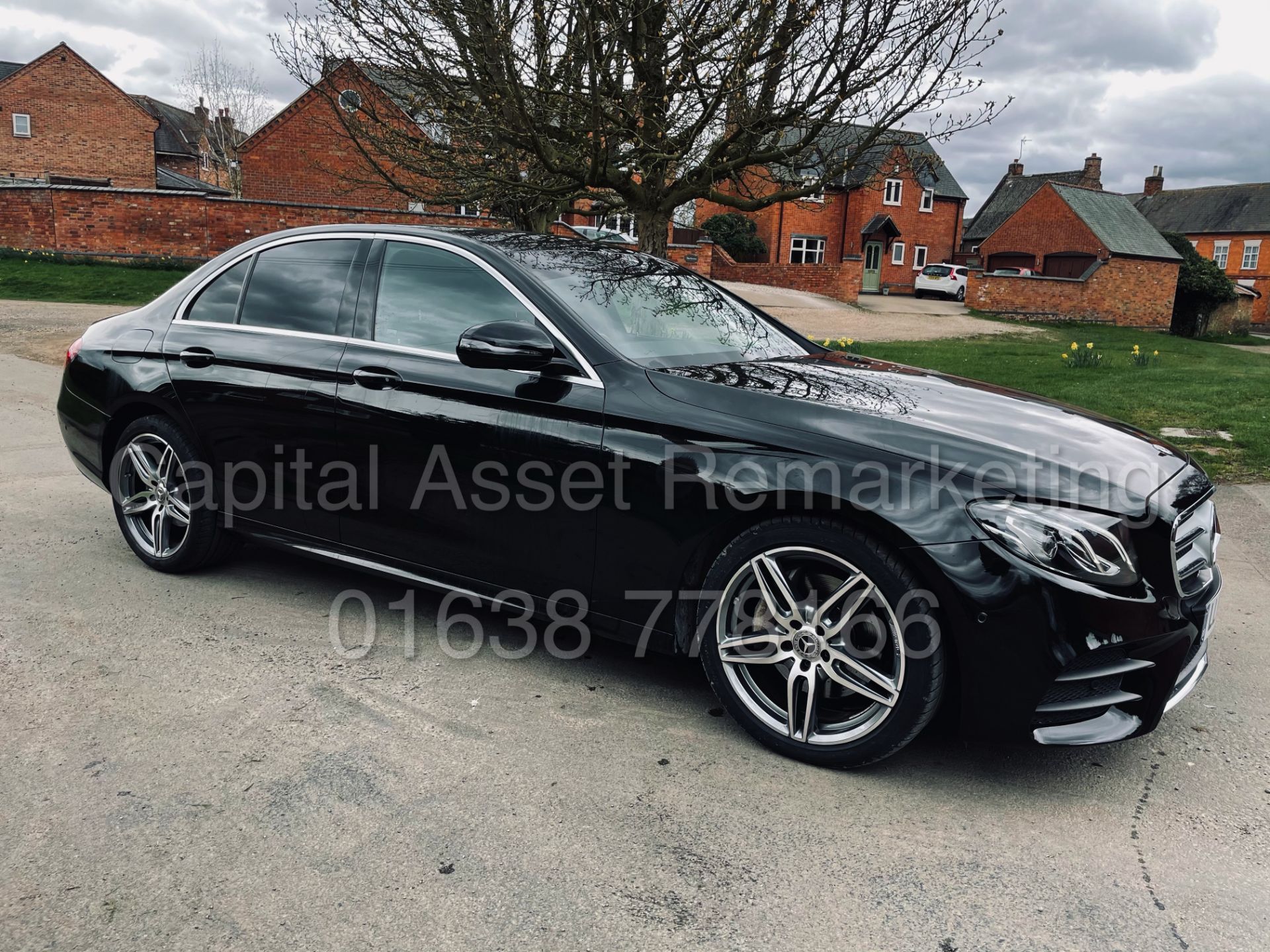 MERCEDES-BENZ E220d *AMG LINE* SALOON (2019 - EURO 6) '9G TRONIC AUTO - LEATHER- SAT NAV' *TOP SPEC* - Image 11 of 51