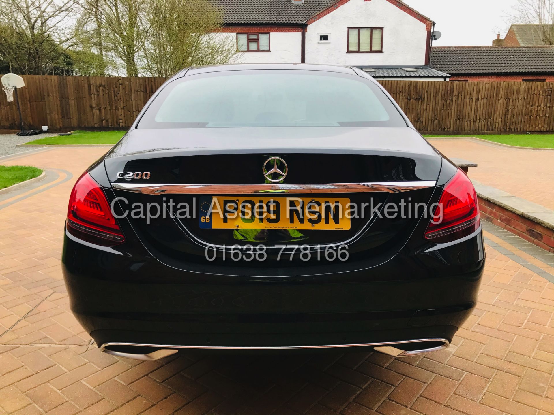 (ON SALE) MERCEDES C200 "SPORT" 9G TRONIC SALOON (19 REG) 1 OWNER *GREAT SPEC* SAT NAV - LEATHER - Image 10 of 36