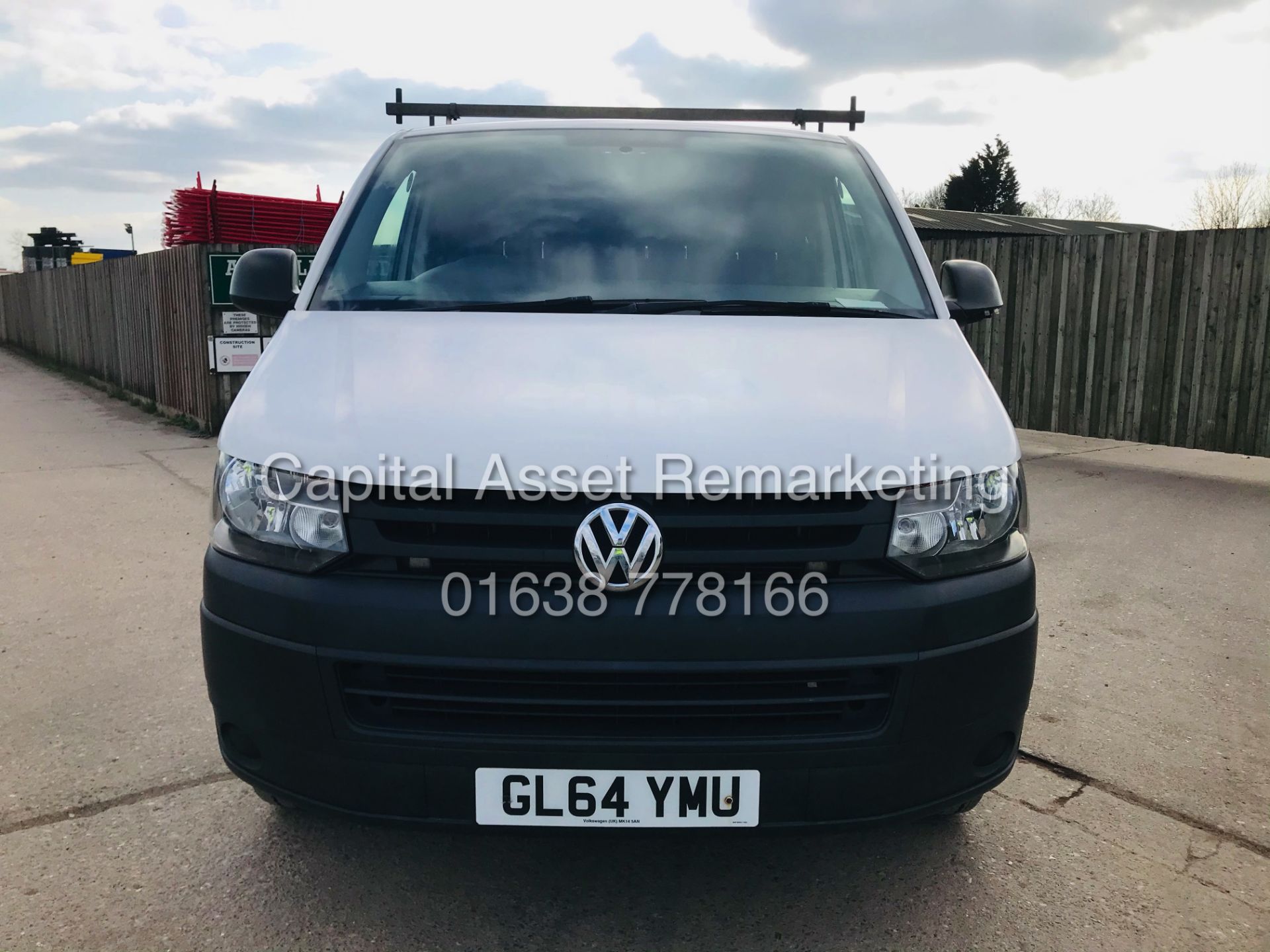 VOLKSWAGEN TRANSPORTER 2.0TDI T28 (2015 REG) 1 OWNER - ELEC PACK - NEW SHAPE - Image 4 of 16