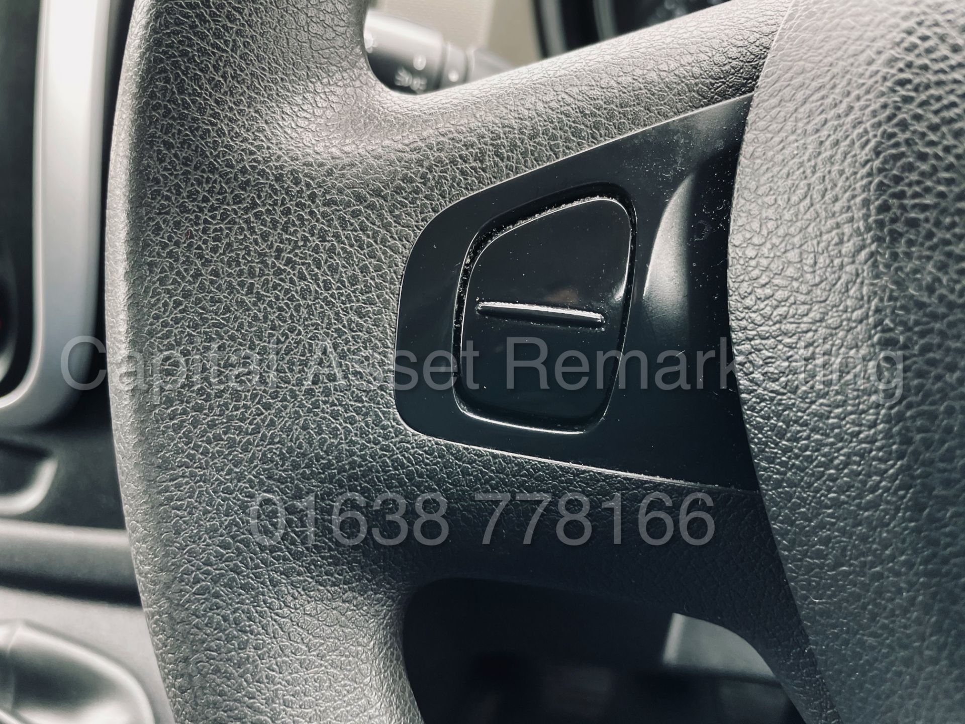 (On Sale) RENAULT TRAFIC SL29 *BUSINESS ENERGY* PANLE VAN (2017 - EURO 6) '1.6 DCI - 6 SPEED' *A/C* - Image 43 of 47