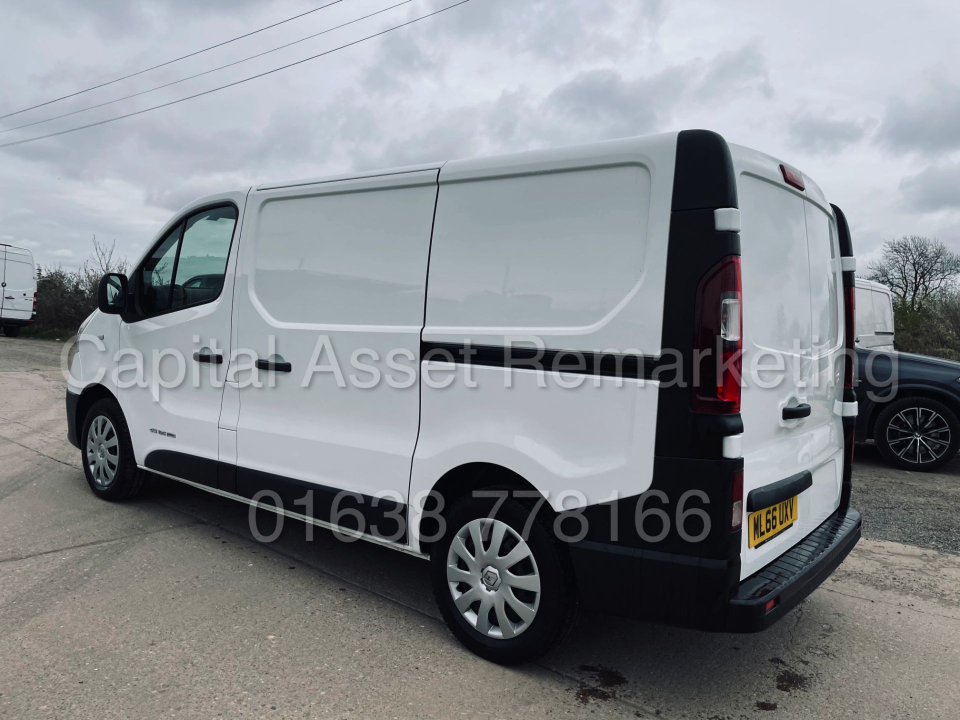 (On Sale) RENAULT TRAFIC SL29 *BUSINESS ENERGY* PANLE VAN (2017 - EURO 6) '1.6 DCI - 6 SPEED' *A/C* - Image 9 of 47