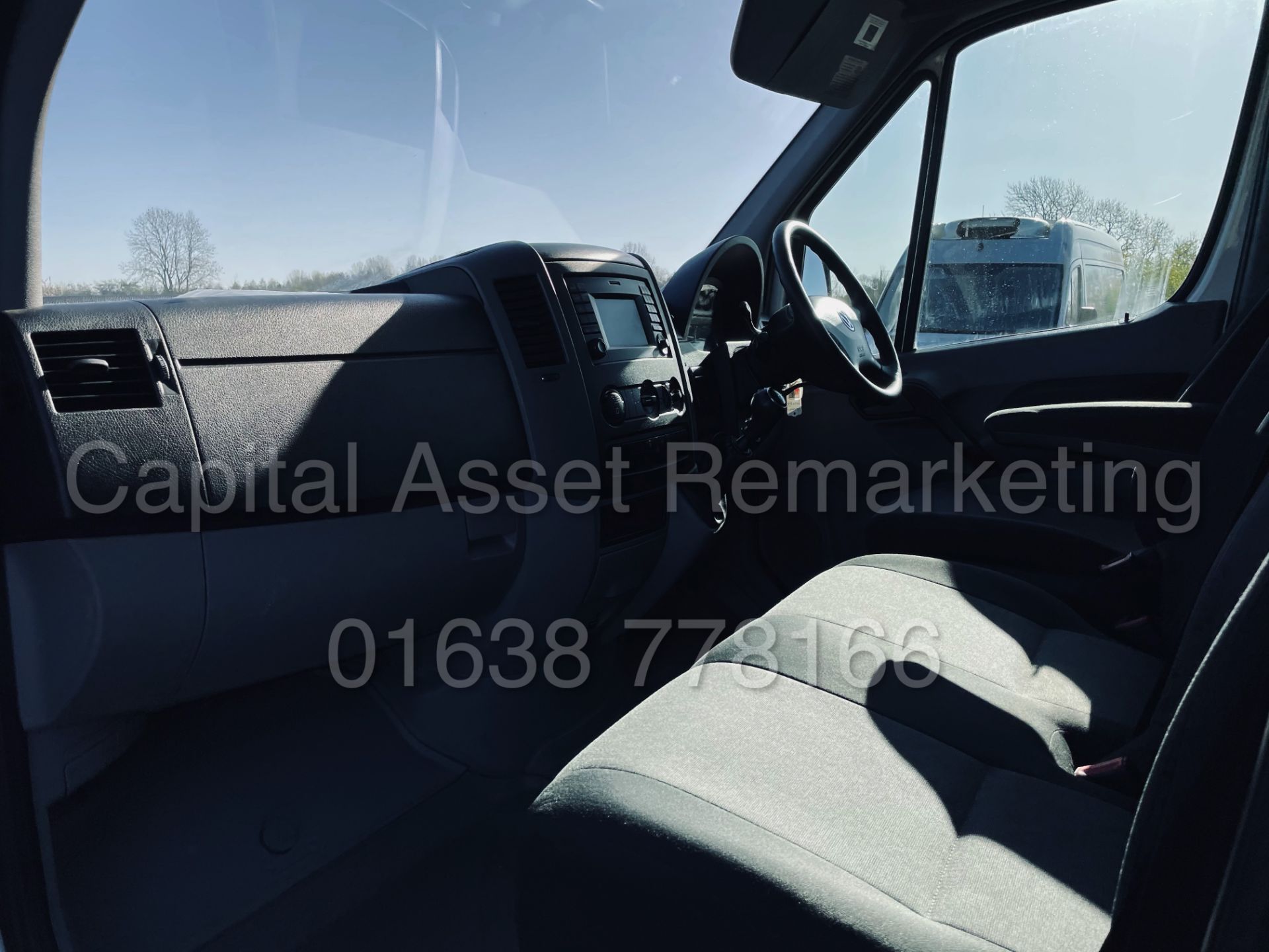 (On Sale) VOLKSWAGEN CRAFTER CR35 *LWB - CURTAIN SIDE / LUTON* (67 REG - EURO 6) '2.0 TDI - 6 SPEED' - Image 19 of 41