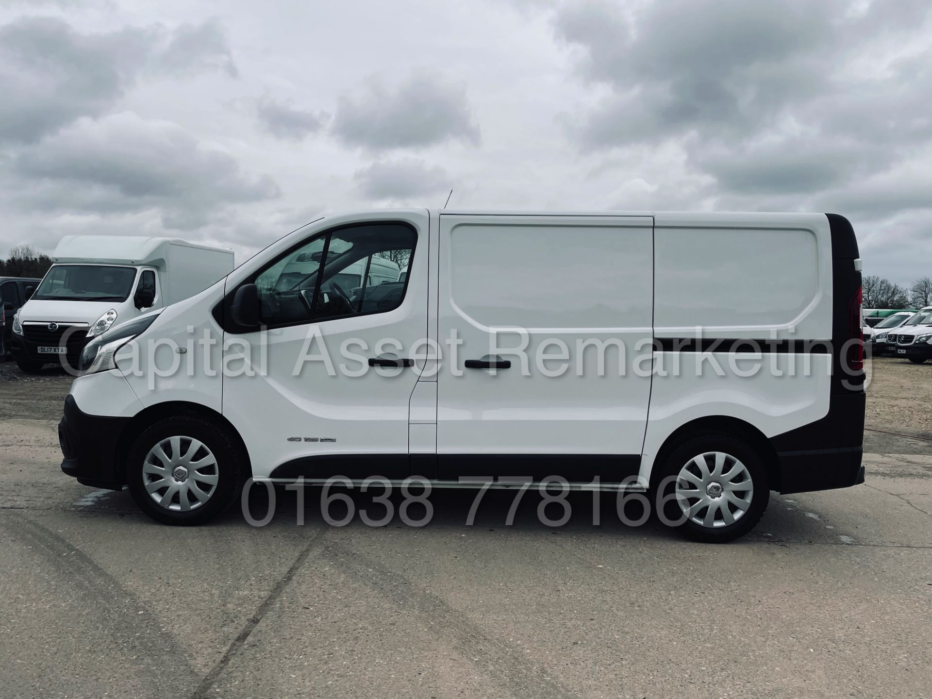 (On Sale) RENAULT TRAFIC SL29 *BUSINESS ENERGY* PANLE VAN (2017 - EURO 6) '1.6 DCI - 6 SPEED' *A/C* - Image 8 of 47