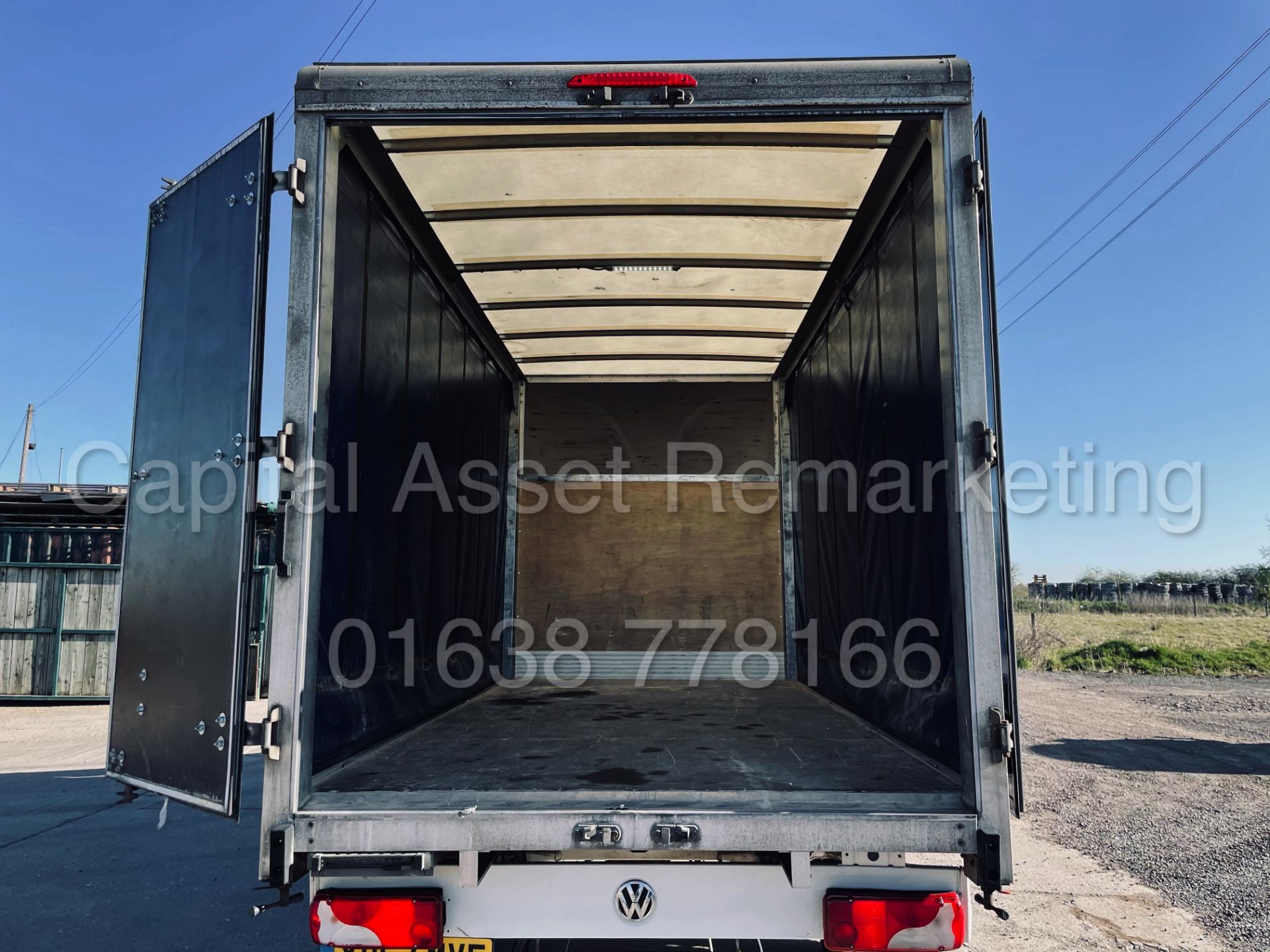 (On Sale) VOLKSWAGEN CRAFTER CR35 *LWB - CURTAIN SIDE / LUTON* (67 REG - EURO 6) '2.0 TDI - 6 SPEED' - Image 23 of 41