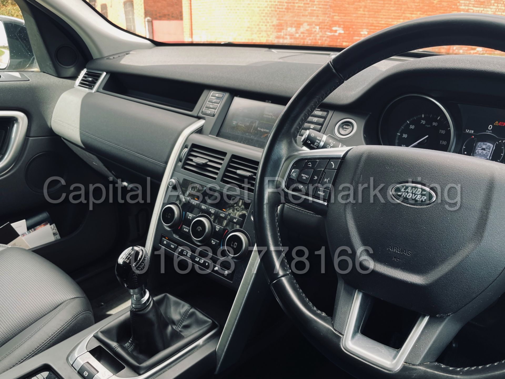 (On Sale) LAND ROVER DISCOVERY SPORT *HSE* SUV (66 REG - 2.0 TD4) *LEATHER - PAN ROOF - SAT NAV* - Image 45 of 55