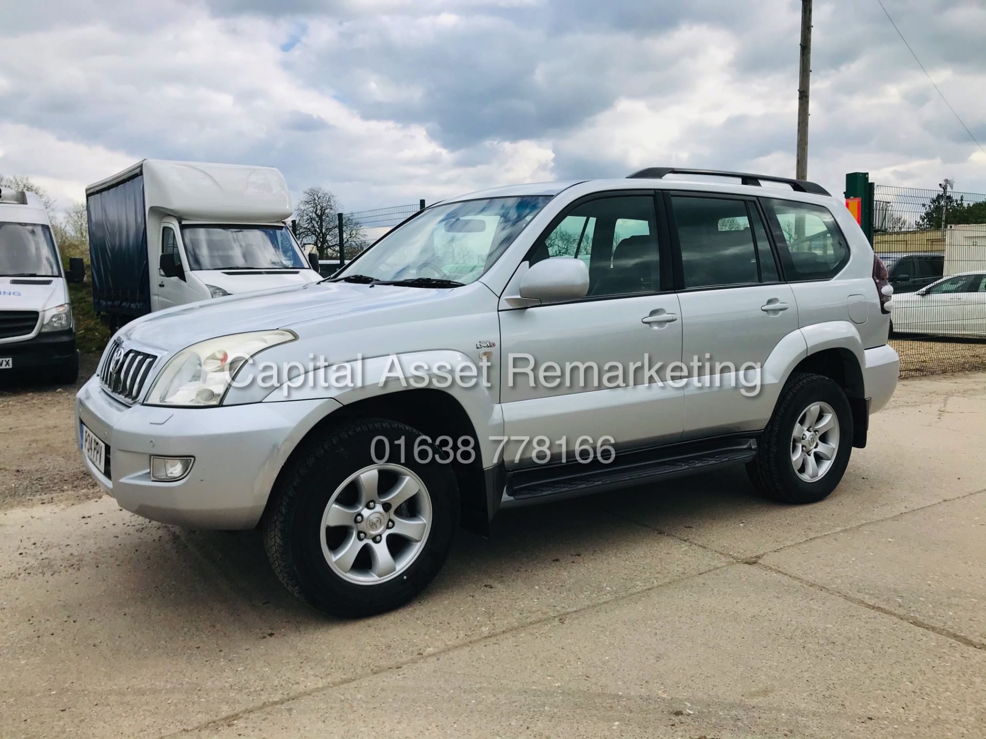 (ON SALE) TOYOTA LAND CRUISER LC3 3.0 D-4D LWB (06 REG) FSH - LEATHER - AC - CRUISE *NO VAT* - Image 7 of 19