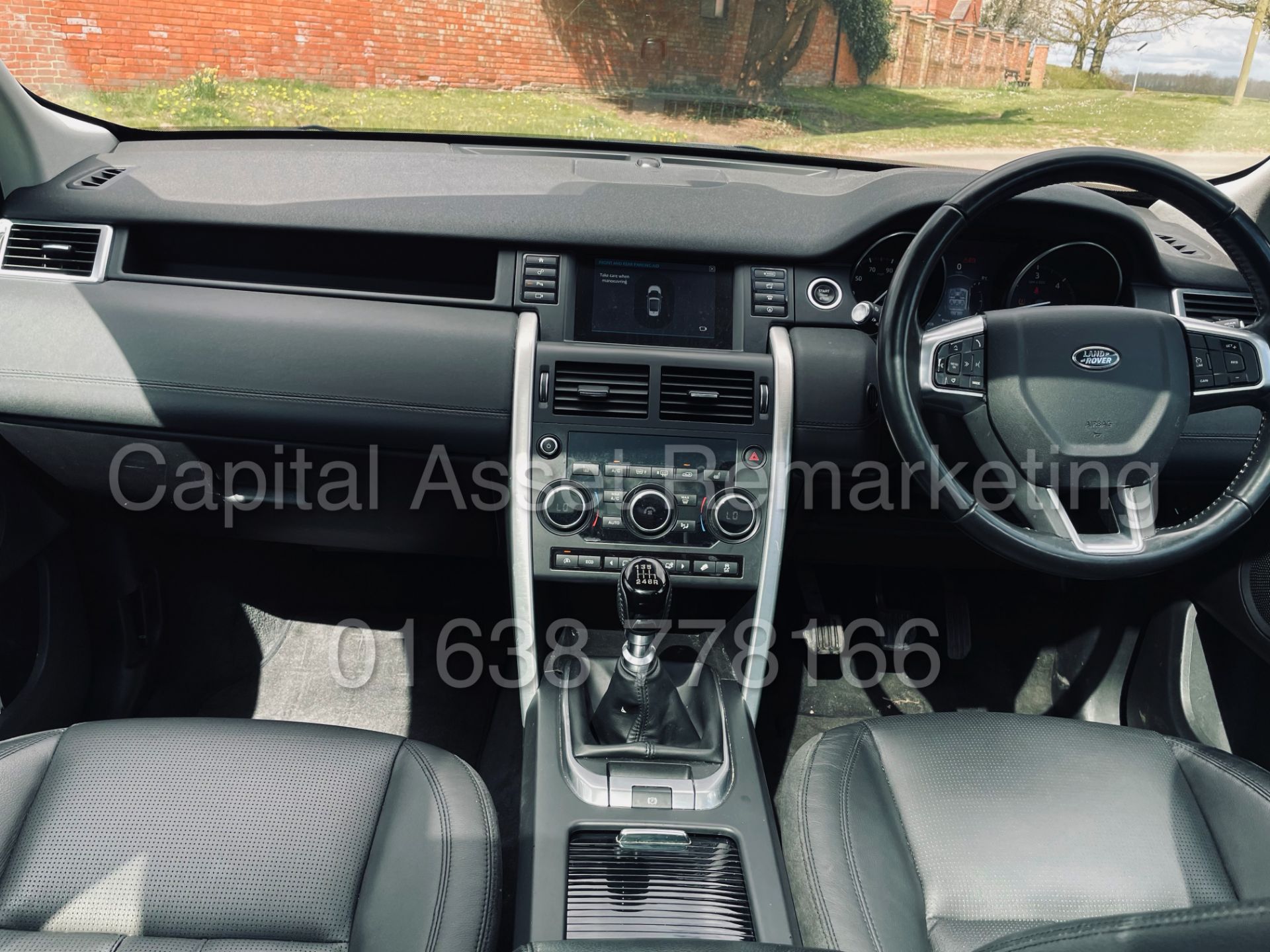 (On Sale) LAND ROVER DISCOVERY SPORT *HSE* SUV (66 REG - 2.0 TD4) *LEATHER - PAN ROOF - SAT NAV* - Image 34 of 55