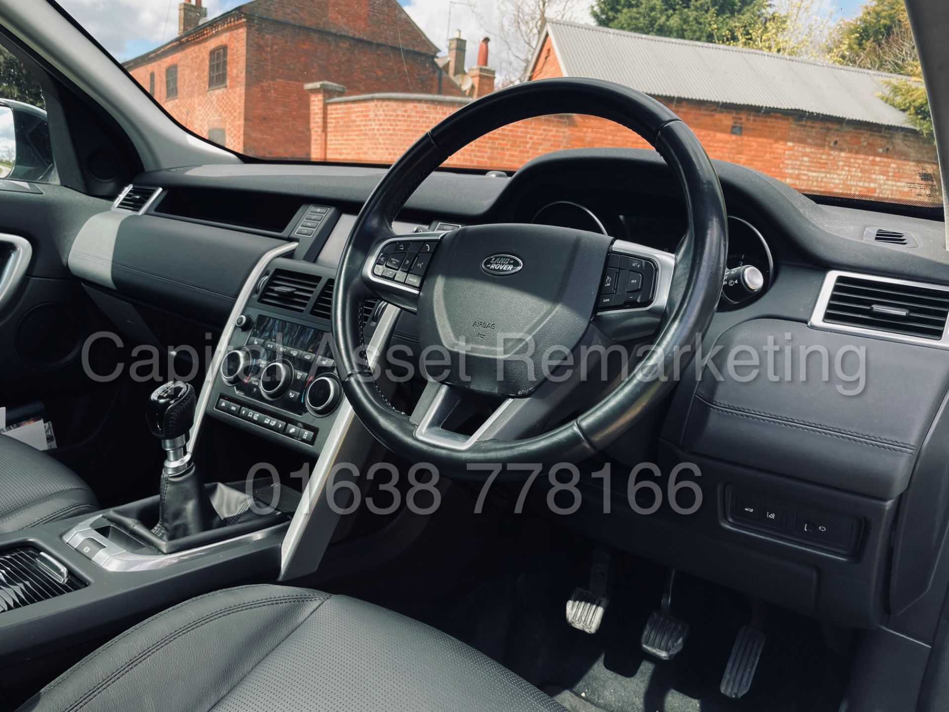 (On Sale) LAND ROVER DISCOVERY SPORT *HSE* SUV (66 REG - 2.0 TD4) *LEATHER - PAN ROOF - SAT NAV* - Image 40 of 55