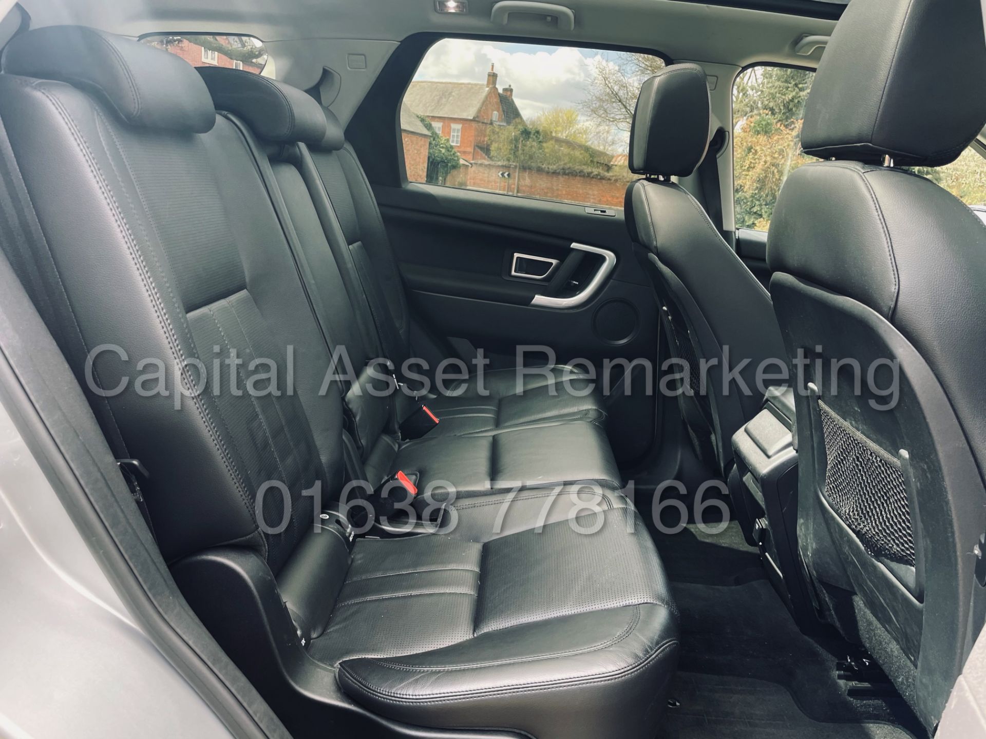 (On Sale) LAND ROVER DISCOVERY SPORT *HSE* SUV (66 REG - 2.0 TD4) *LEATHER - PAN ROOF - SAT NAV* - Image 33 of 55